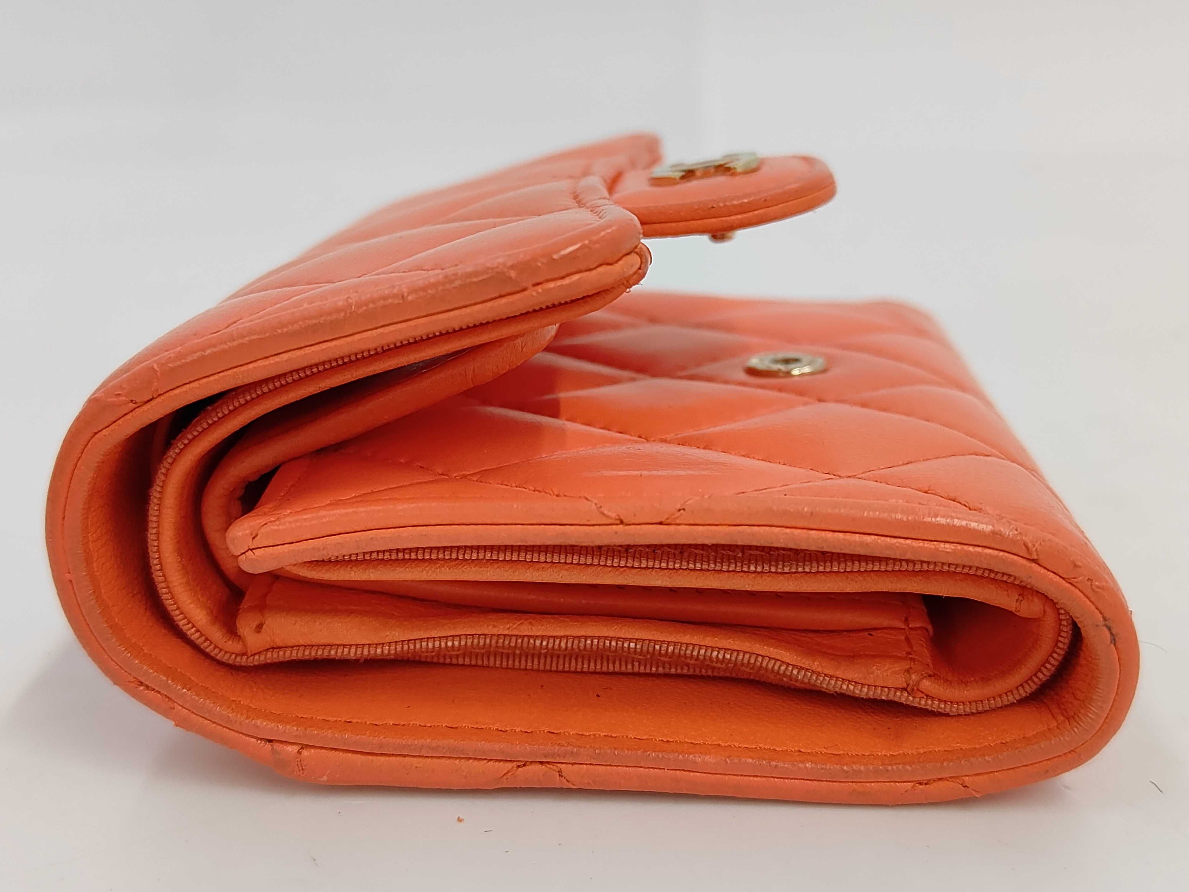 Matelassé Coco Mark Lambskin Mini Wallet — view 10