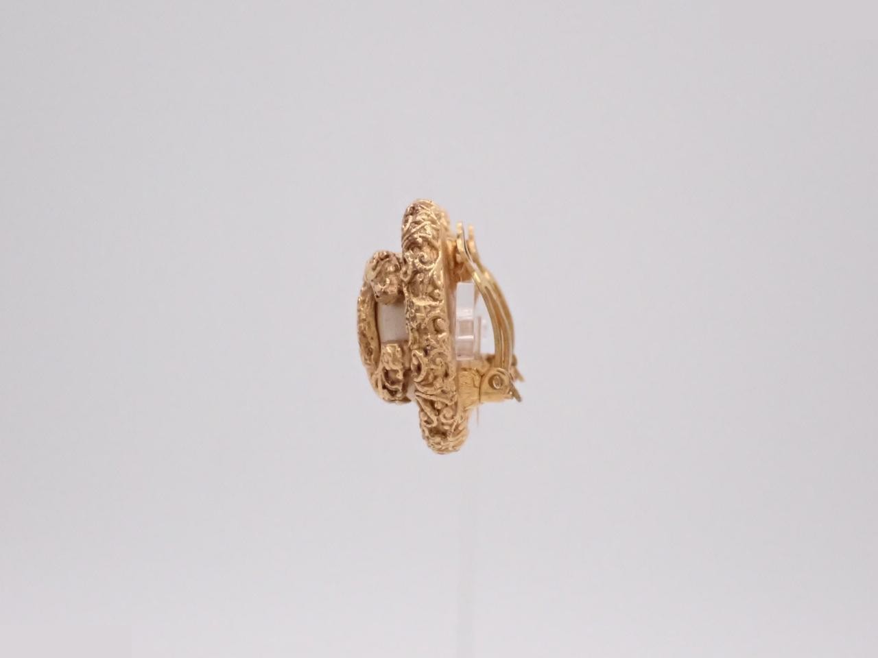 Earrings — view 3