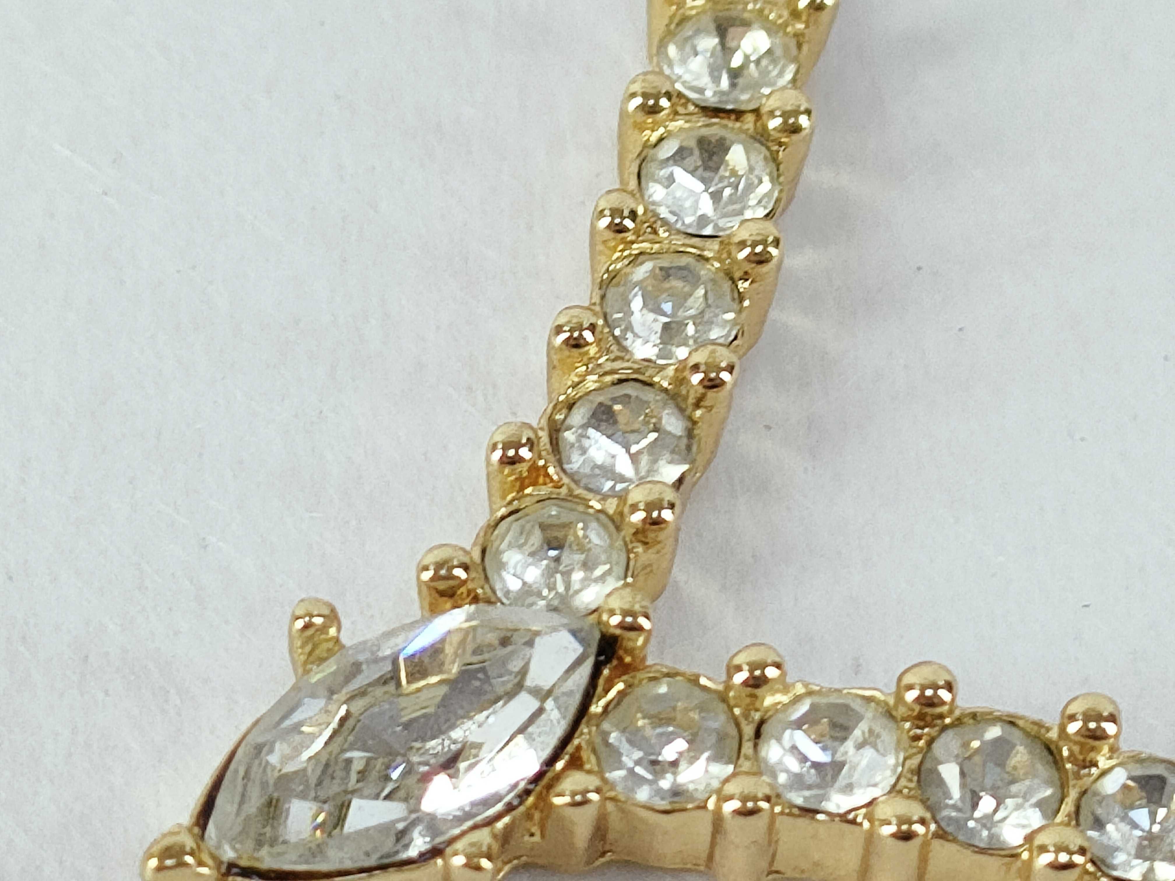 V-shaped stone necklace — view 7