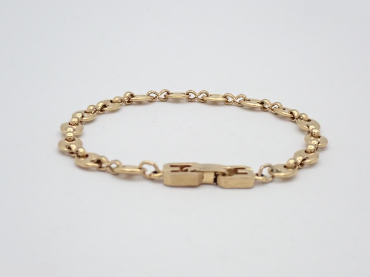 Gold bracelet, wrist size approximately 18cm — view 2