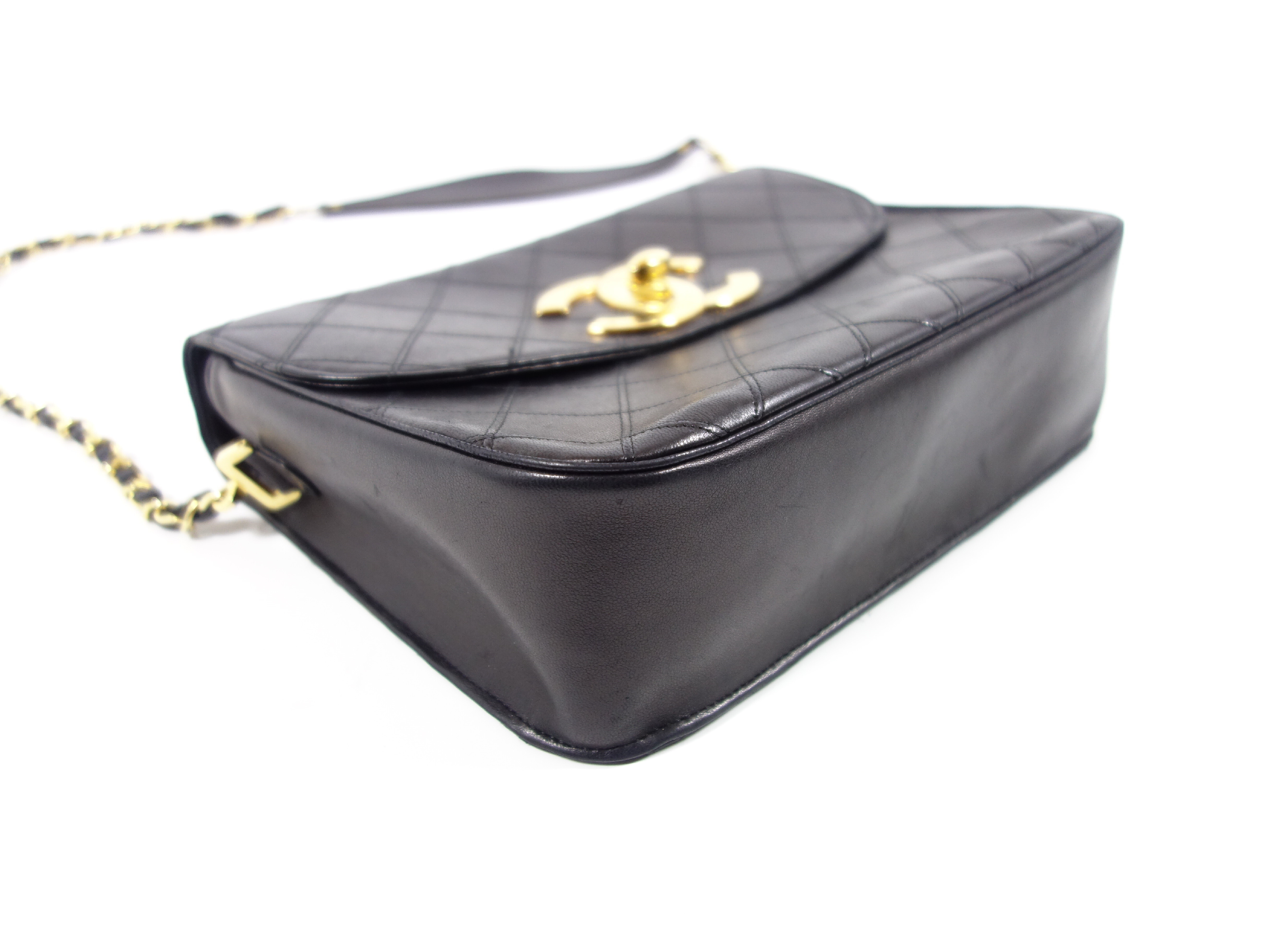 Lambskin Bicolore Chain Big Coco Chain Shoulder Bag — view 6