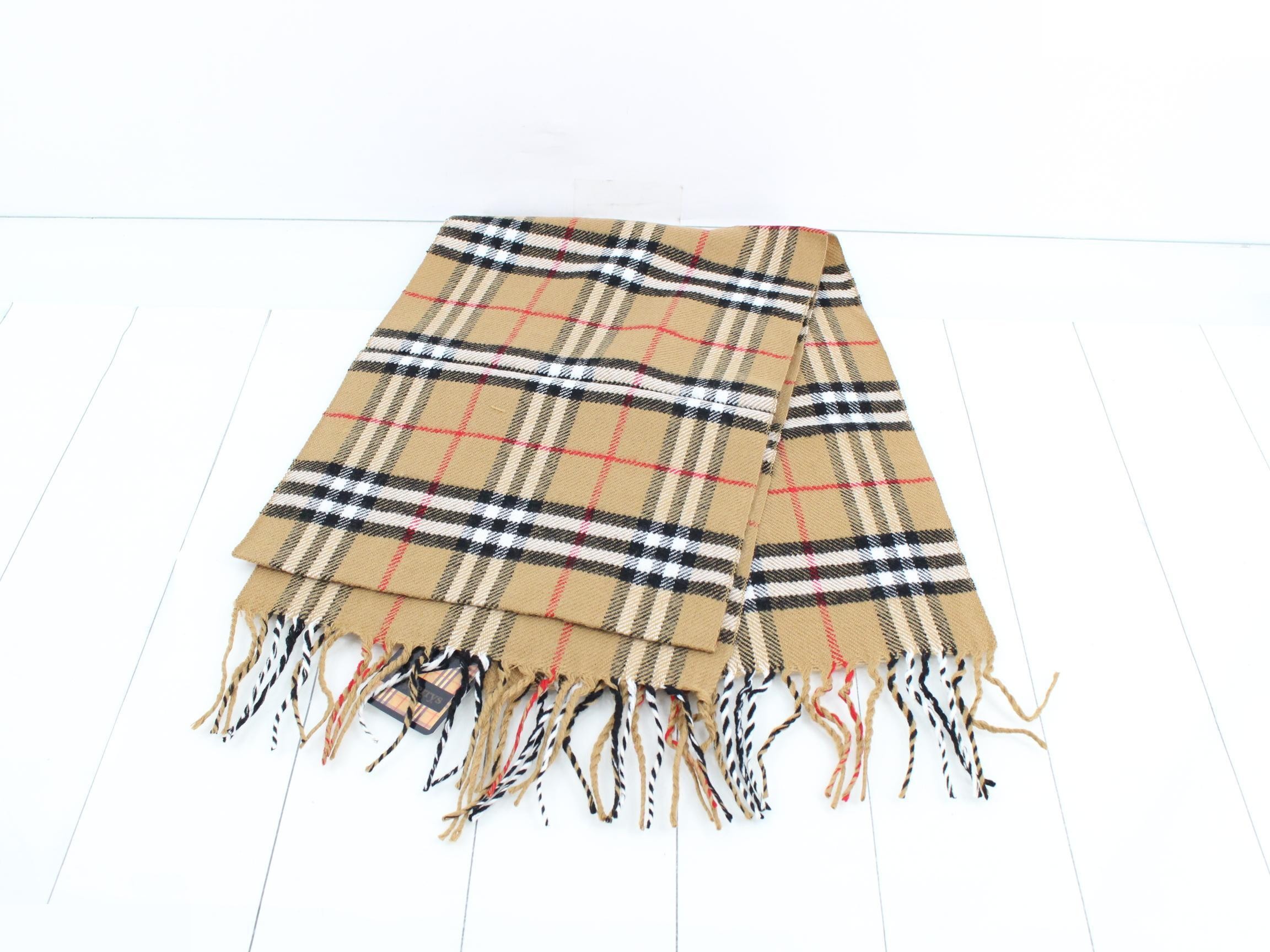 Other lines: Small items, accessories, and scarves — view 3