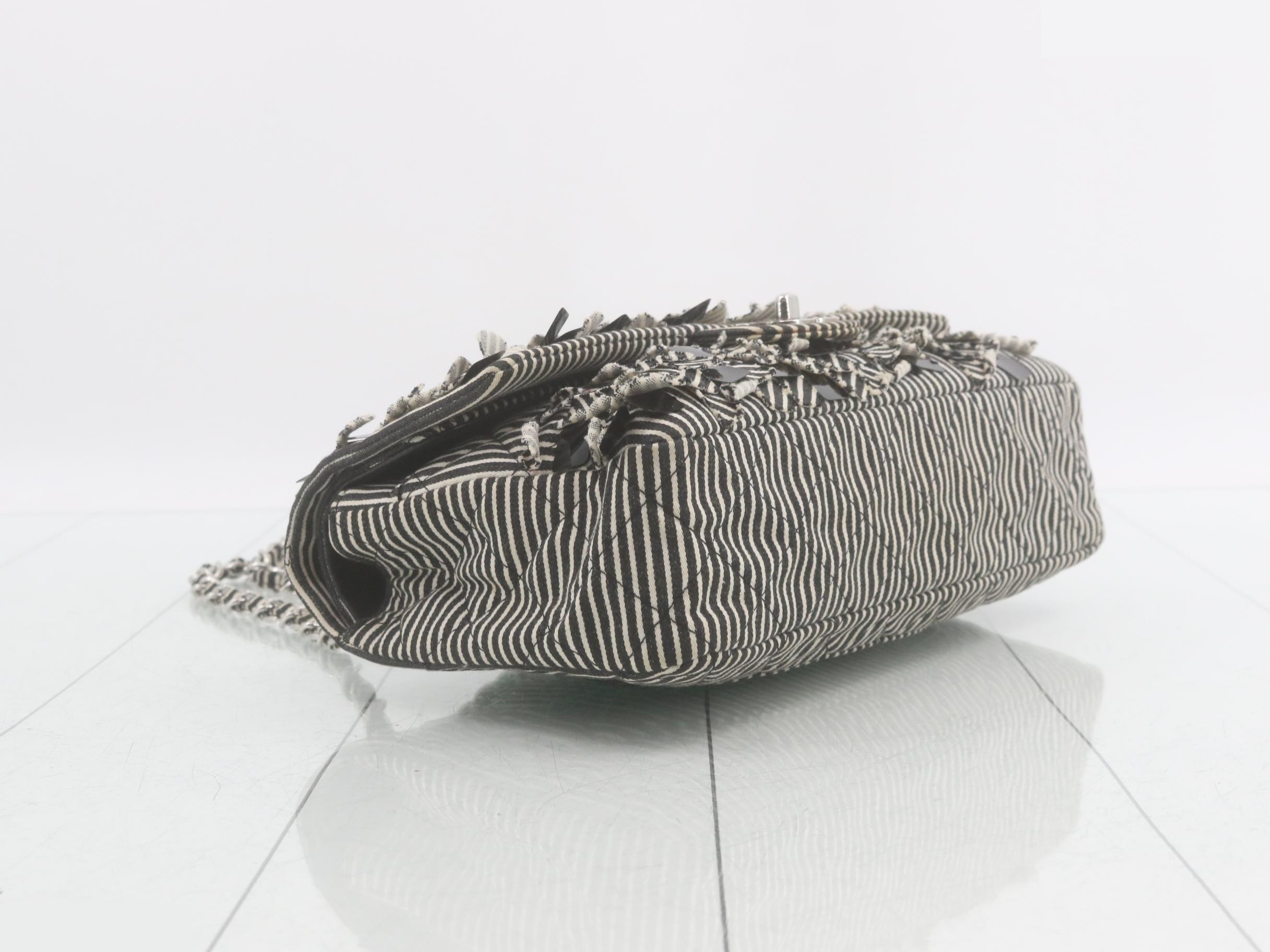 Sequined Matelassé (Bag) - Shoulder Bag — view 5