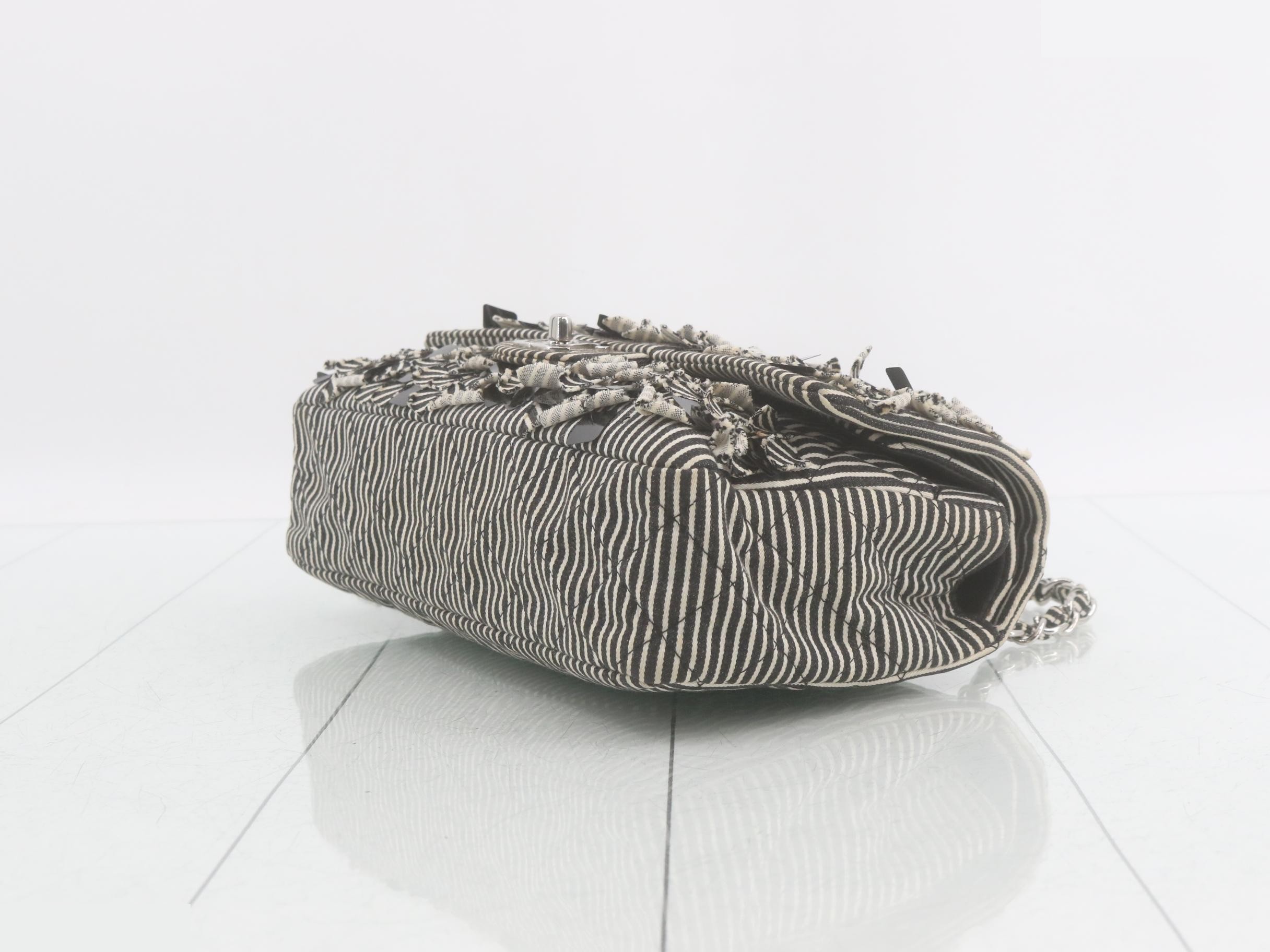 Sequined Matelassé (Bag) - Shoulder Bag — view 6