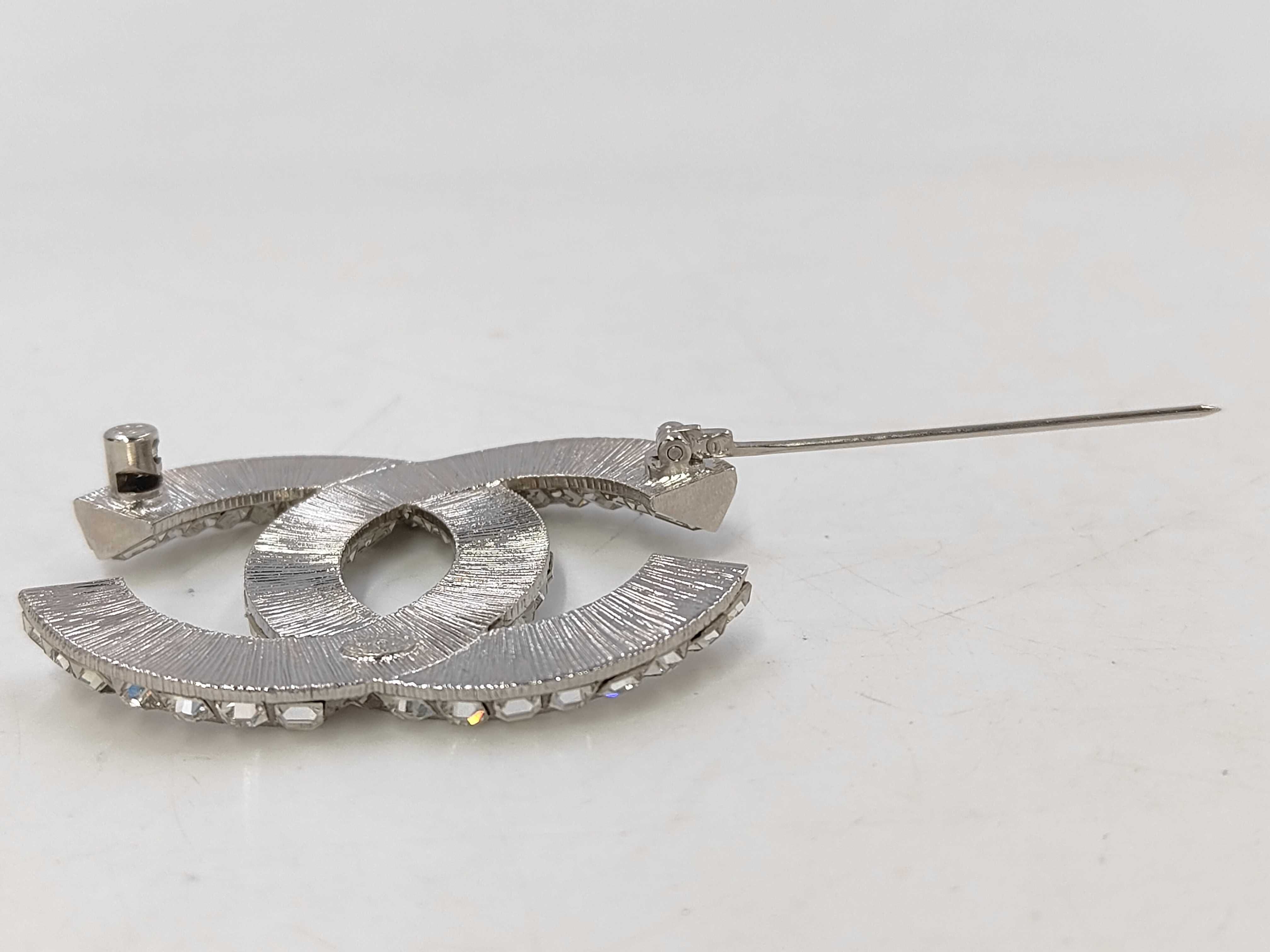 Coco Mark F23V Brooch, Silver Brooch — view 3