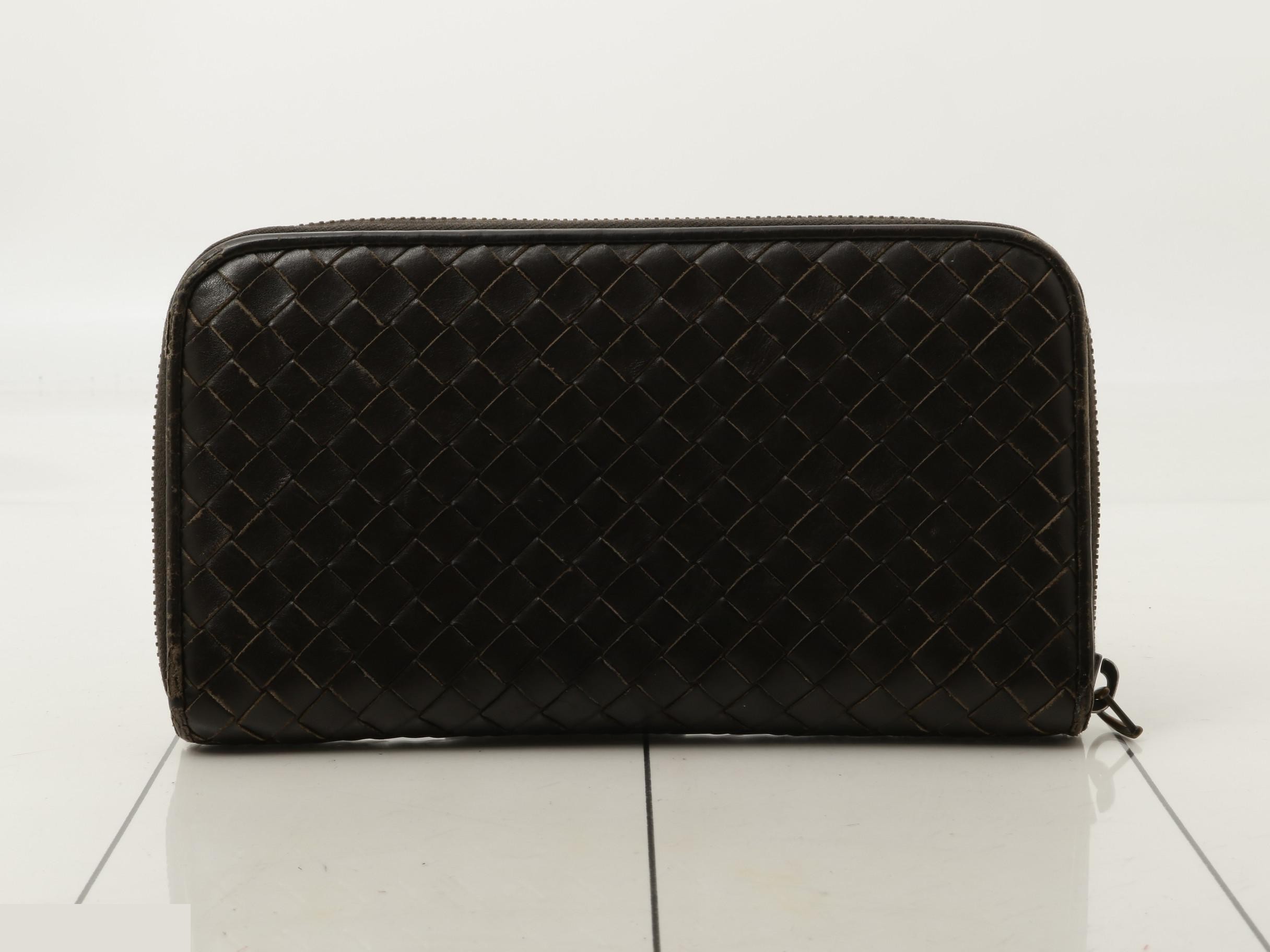 wallet — view 2