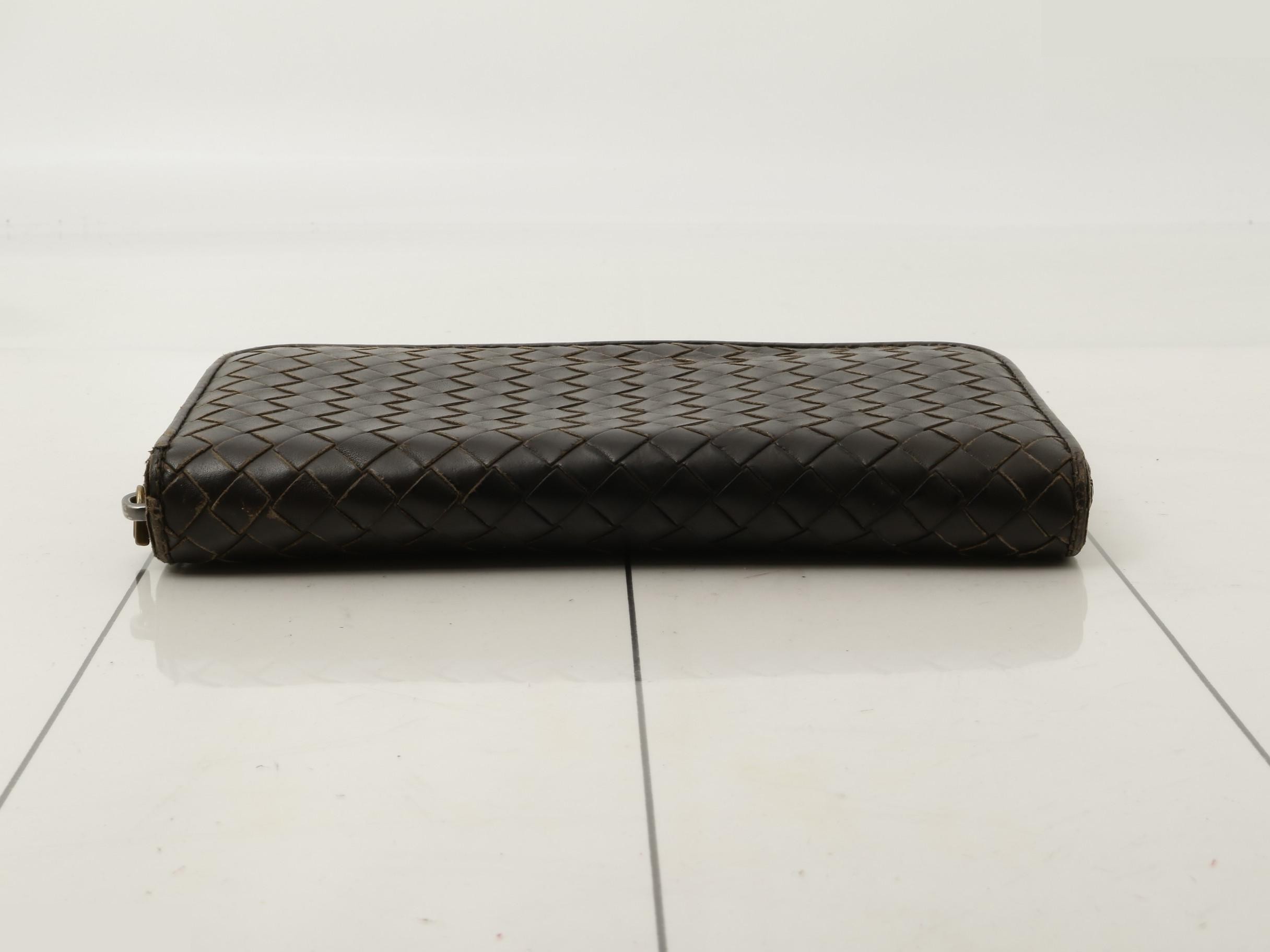 wallet — view 3