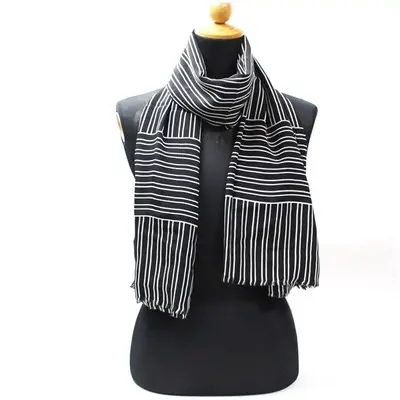 silk scarf/stole, rectangular shape, with tag.