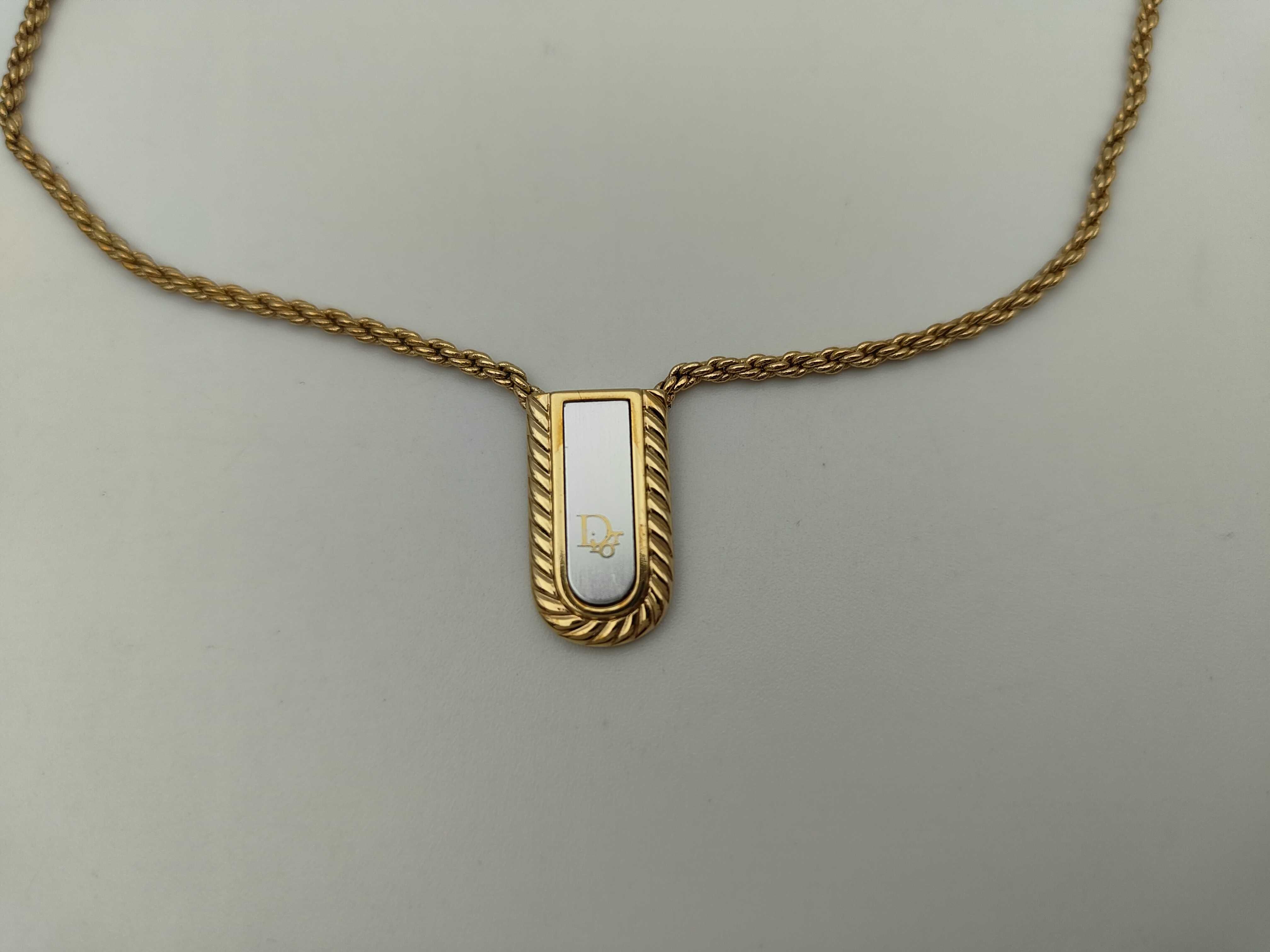 Logo Plate Rope Twist Rope Chain Gold Silver Necklace