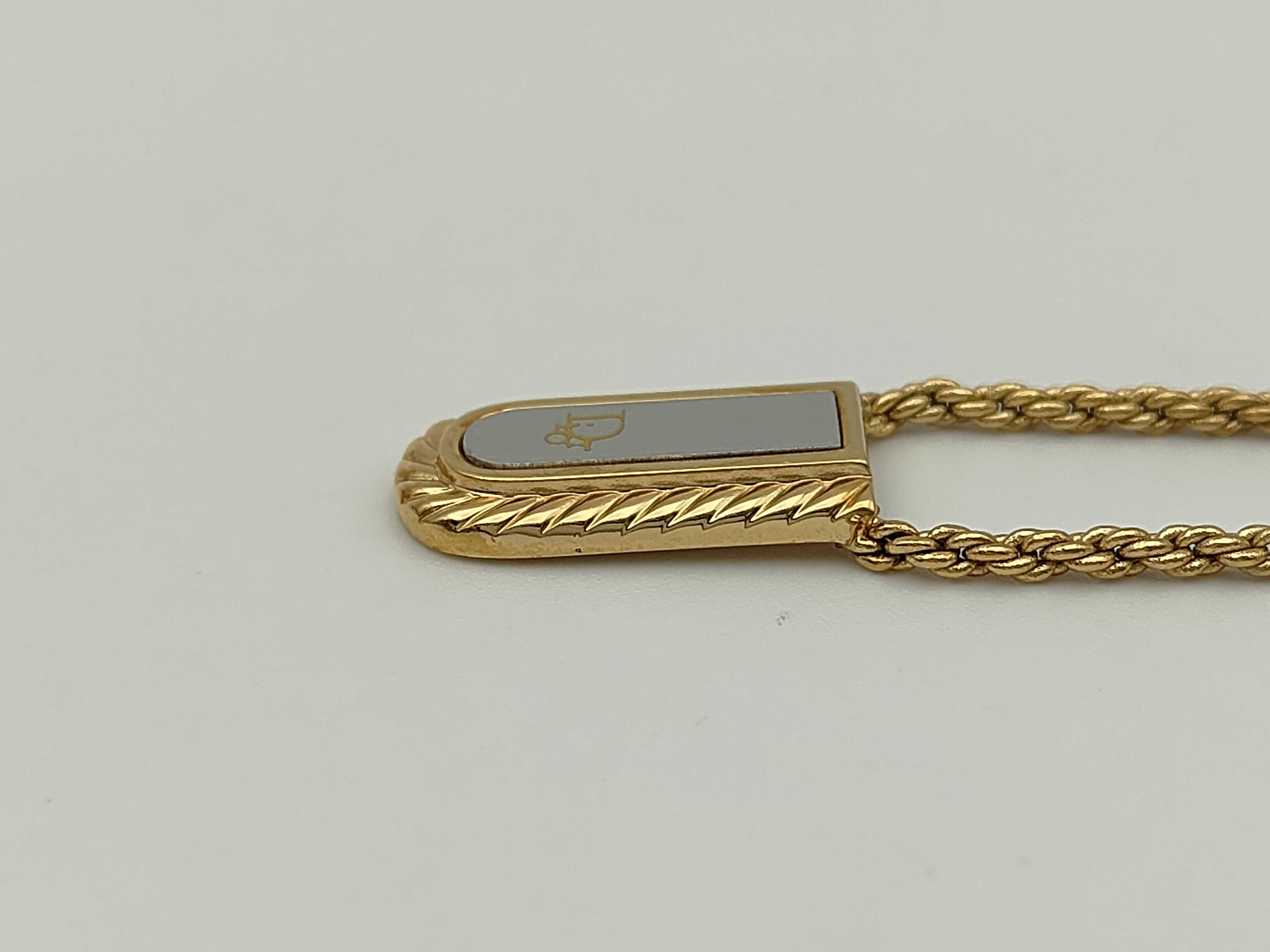 Logo Plate Rope Twist Rope Chain Gold Silver Necklace — view 3