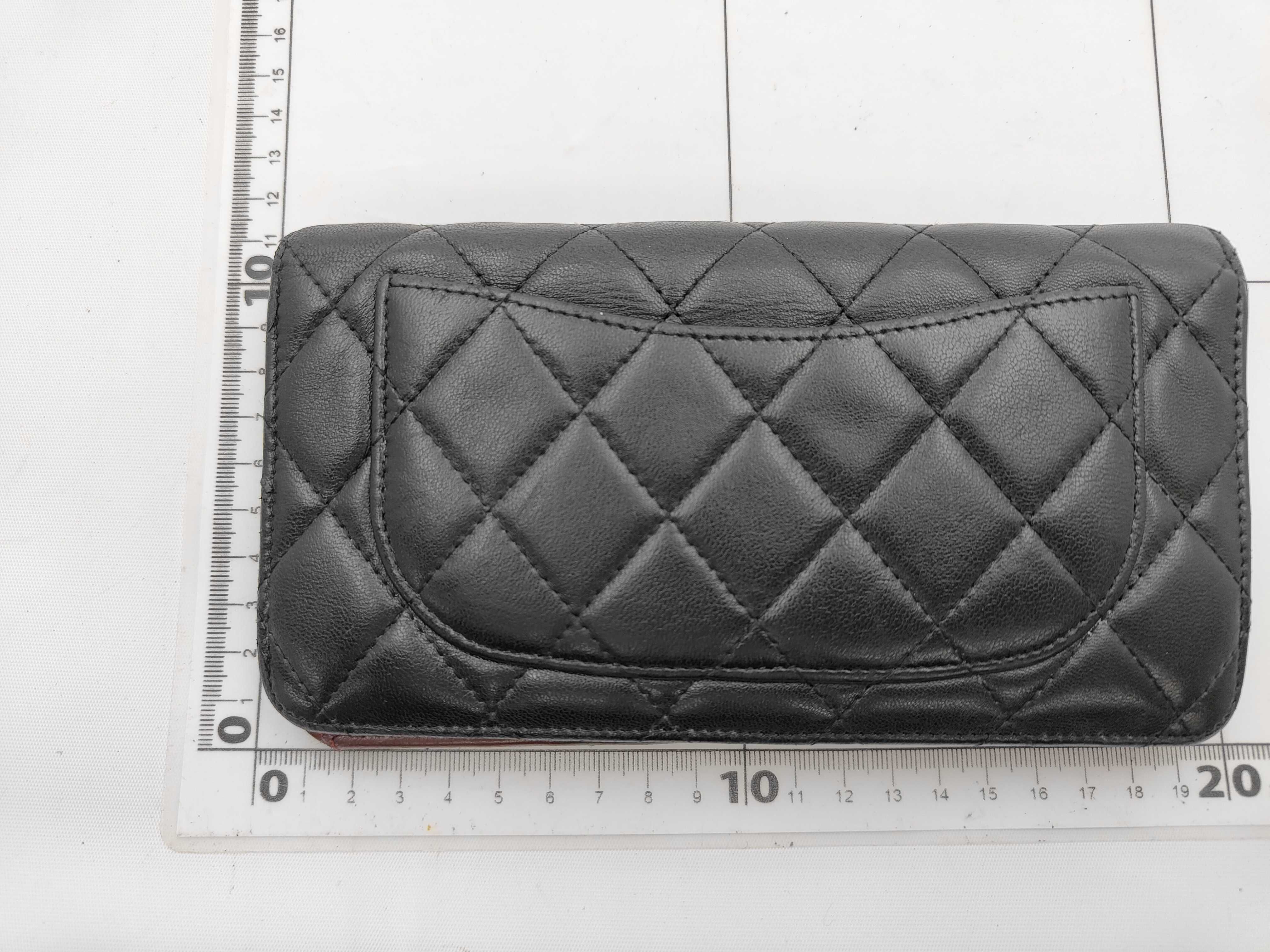 Matelassé Coco Mark Bi-fold Long Wallet — view 2