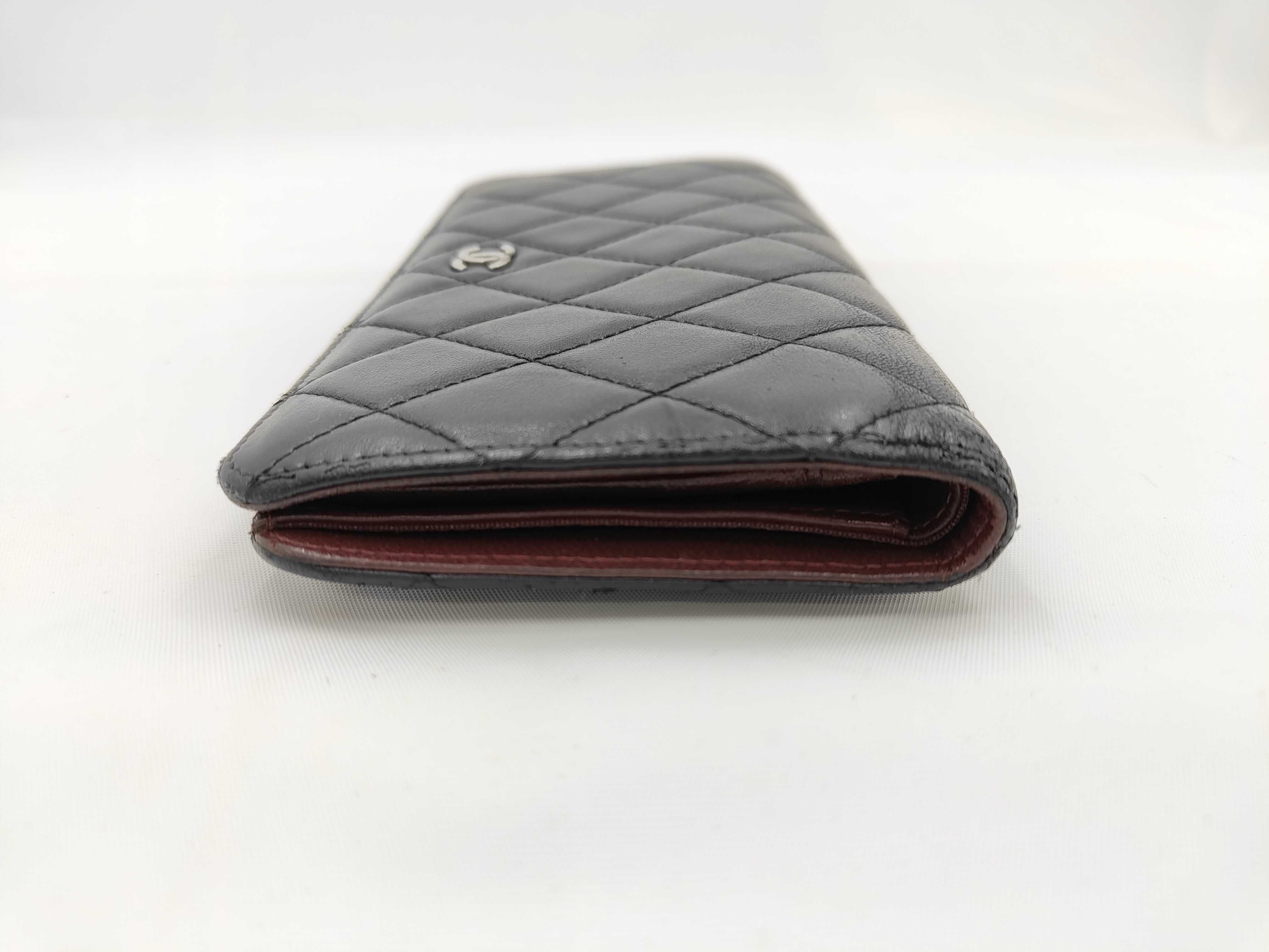 Matelassé Coco Mark Bi-fold Long Wallet — view 5
