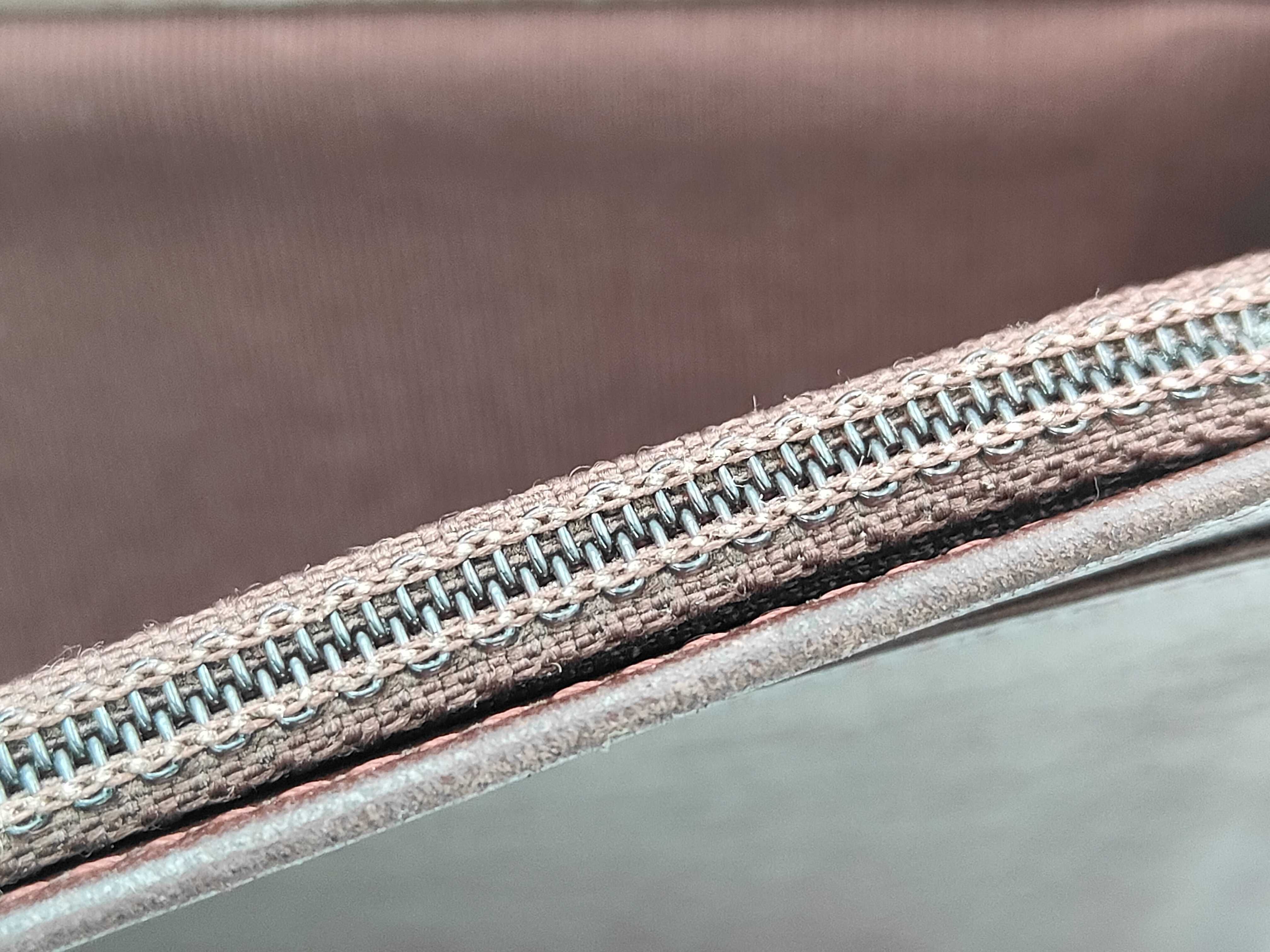 Matelassé Coco Mark Bi-fold Long Wallet — view 9