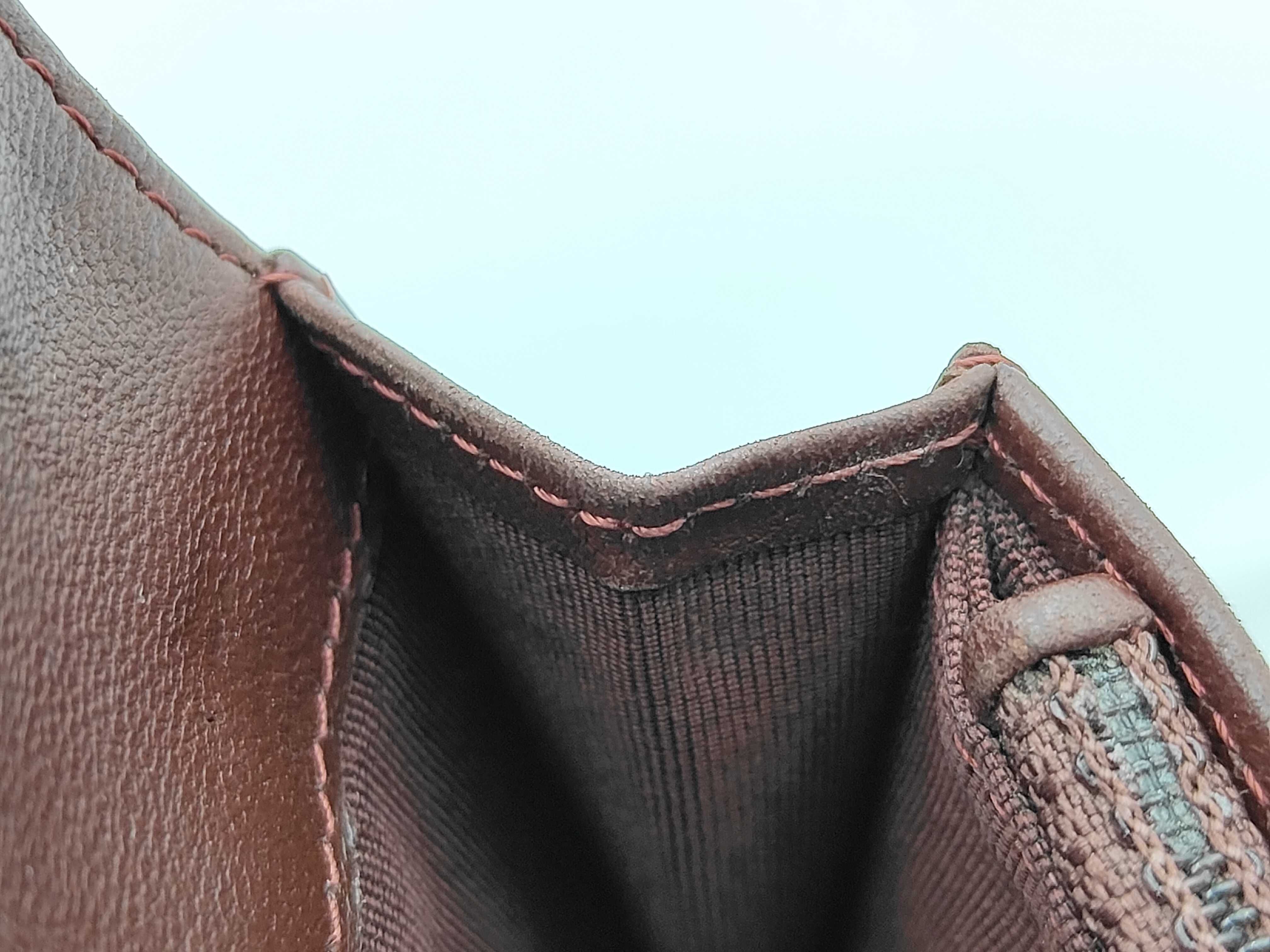 Matelassé Coco Mark Bi-fold Long Wallet — view 10