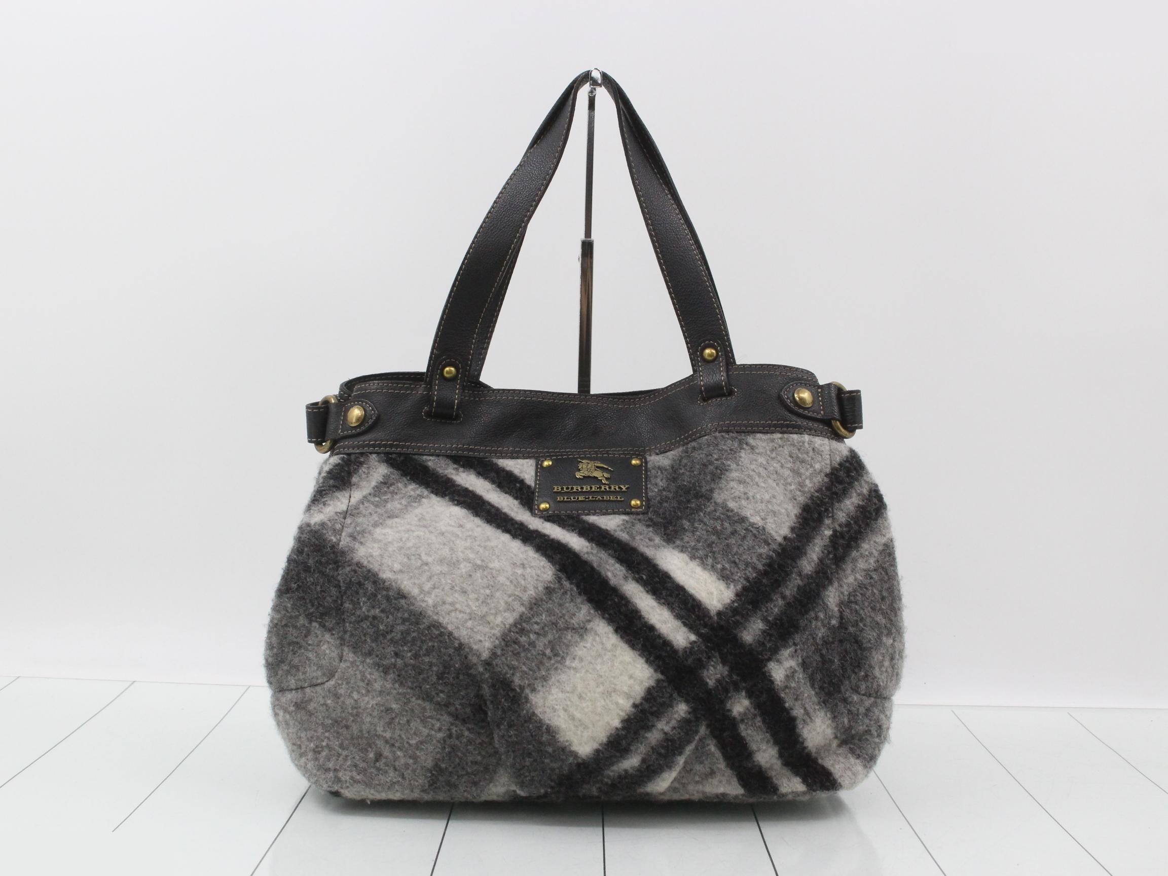 Other lines: Bags and tote bags