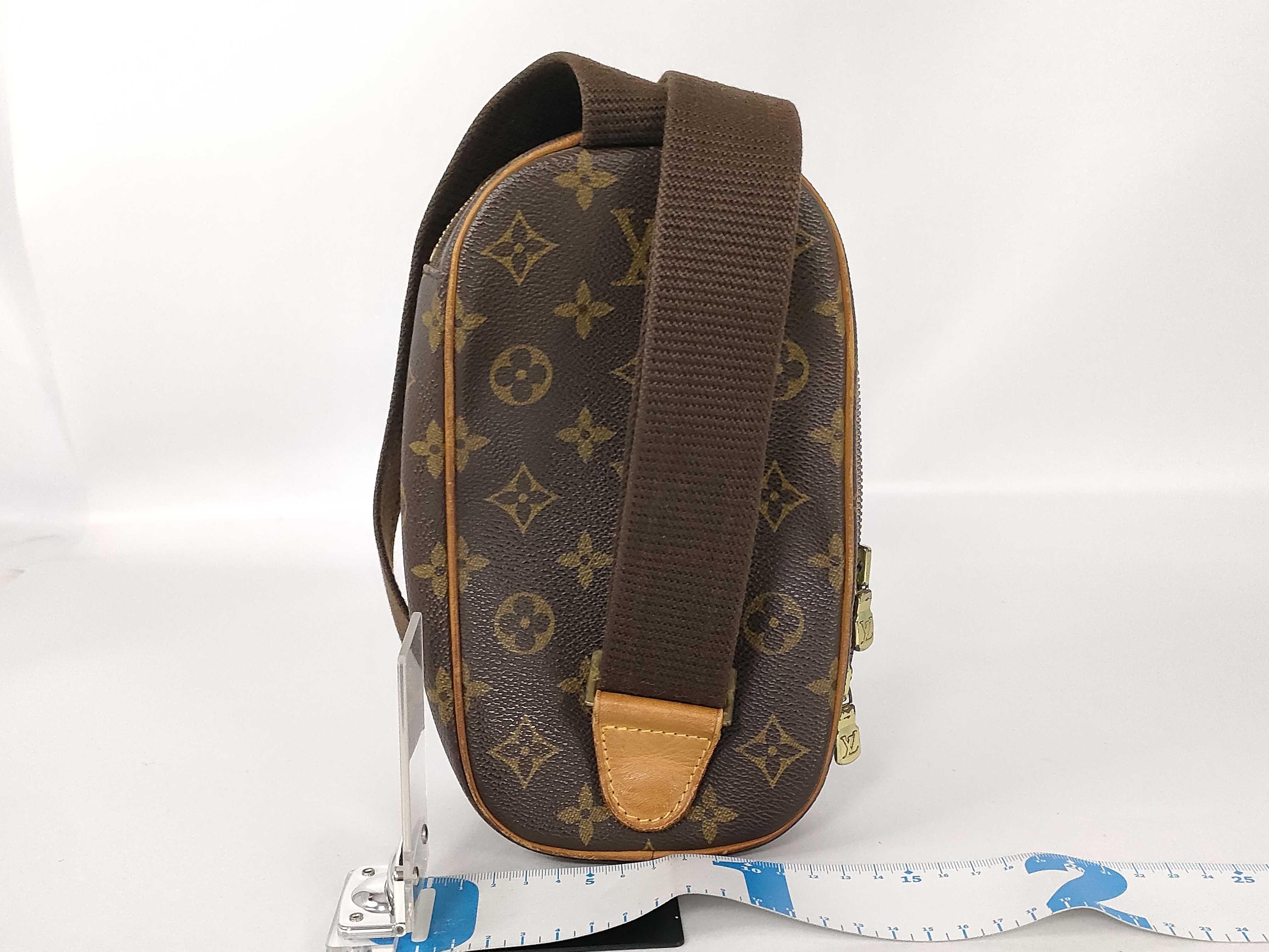 Monogram Pochette Gange M51870 Body Bag Shoulder Bag — view 2
