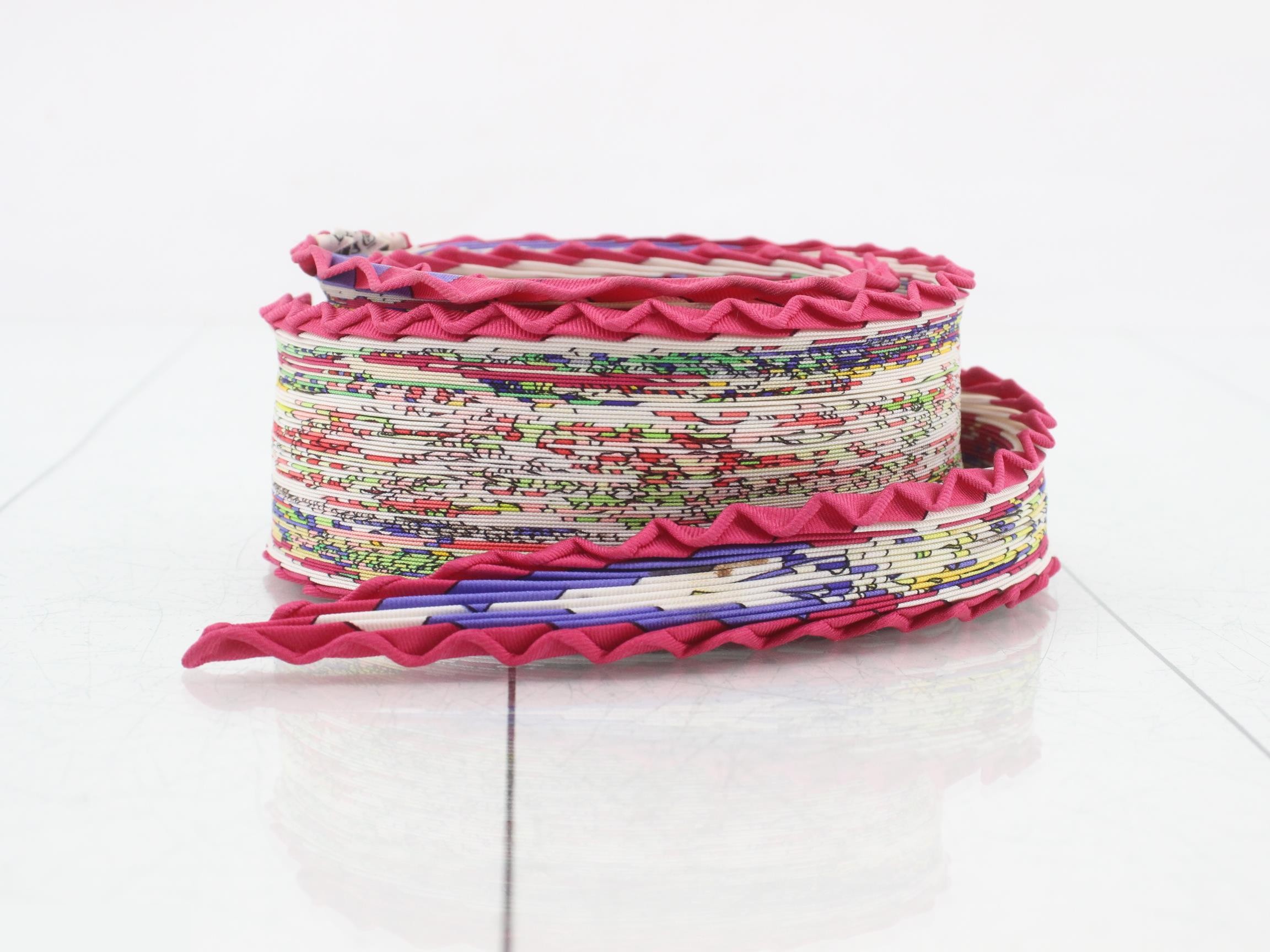 Pleated scarf, "Enchanting India" — view 2