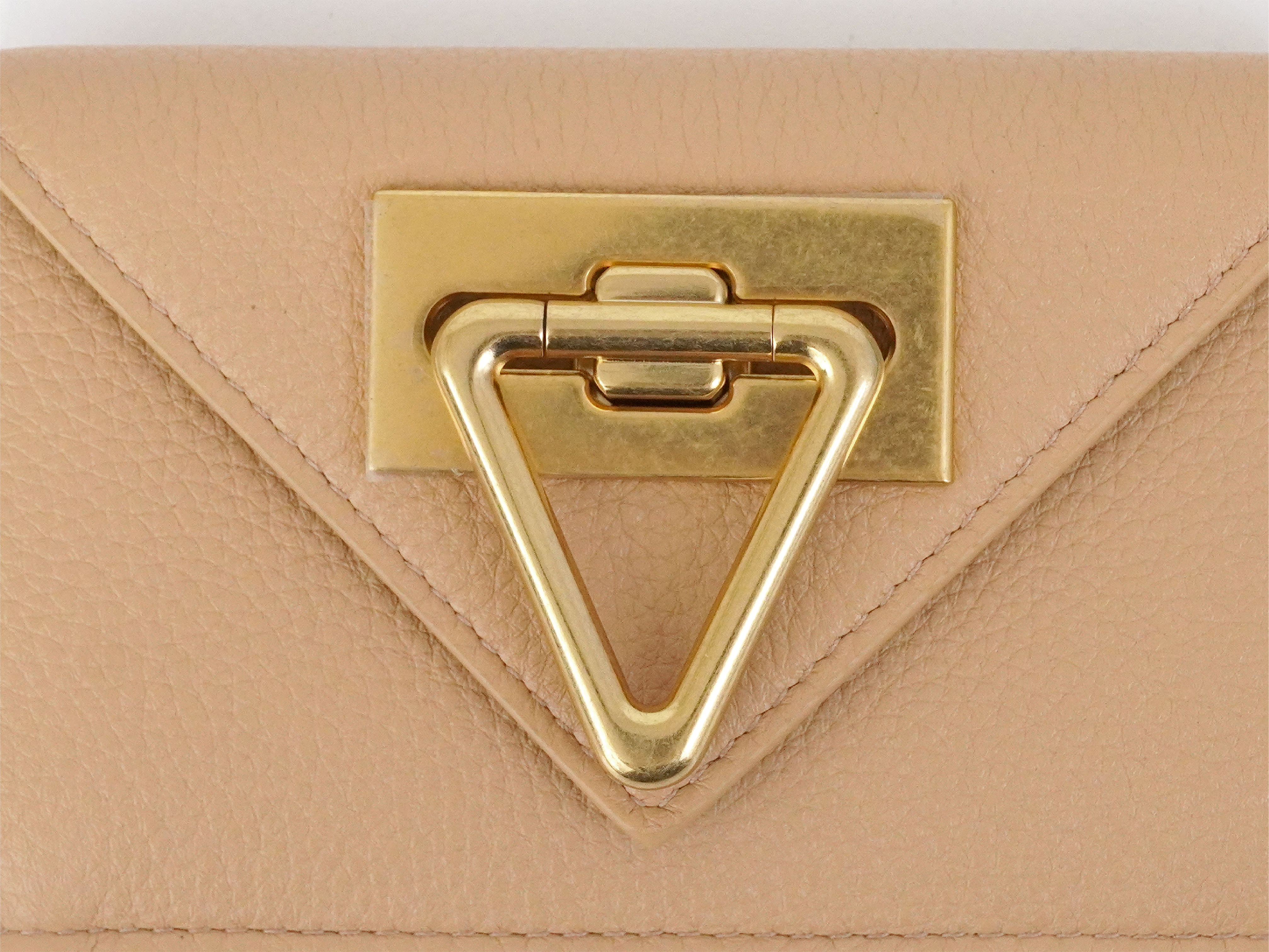 Triangle Metal Closure Coin Case Wallet — view 4