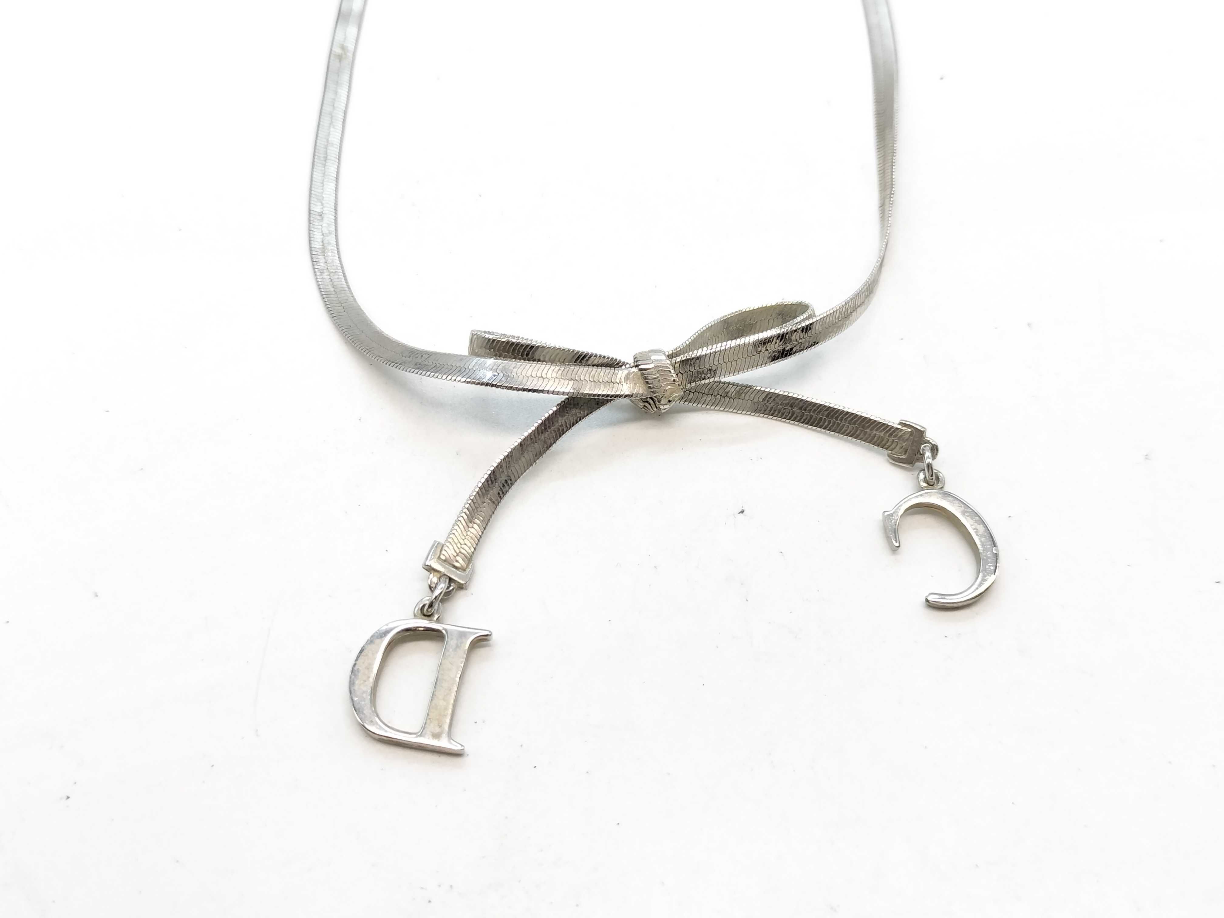 choker necklace — view 2