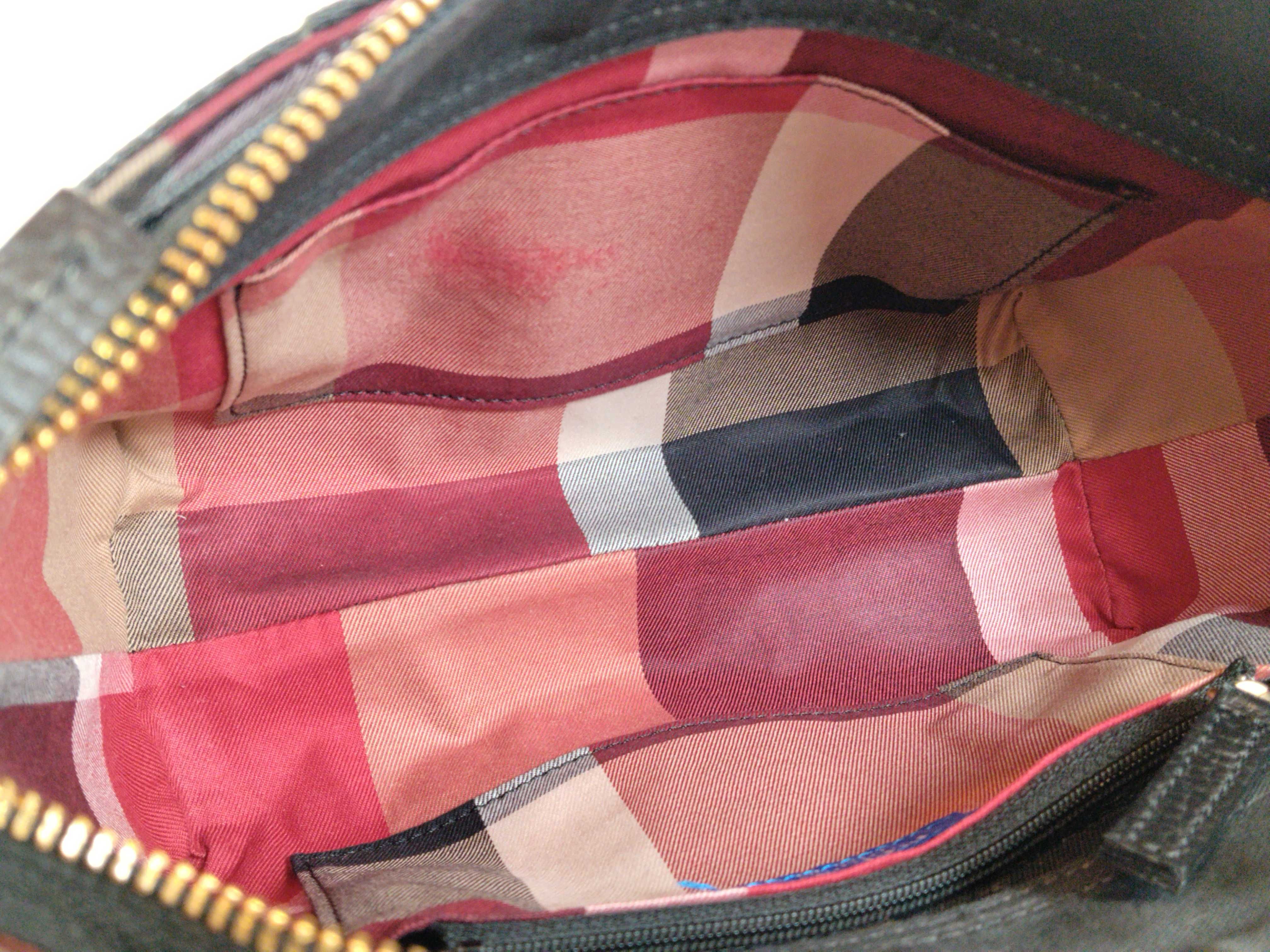 Blue Label Leather Black One-Shoulder Bag — view 9