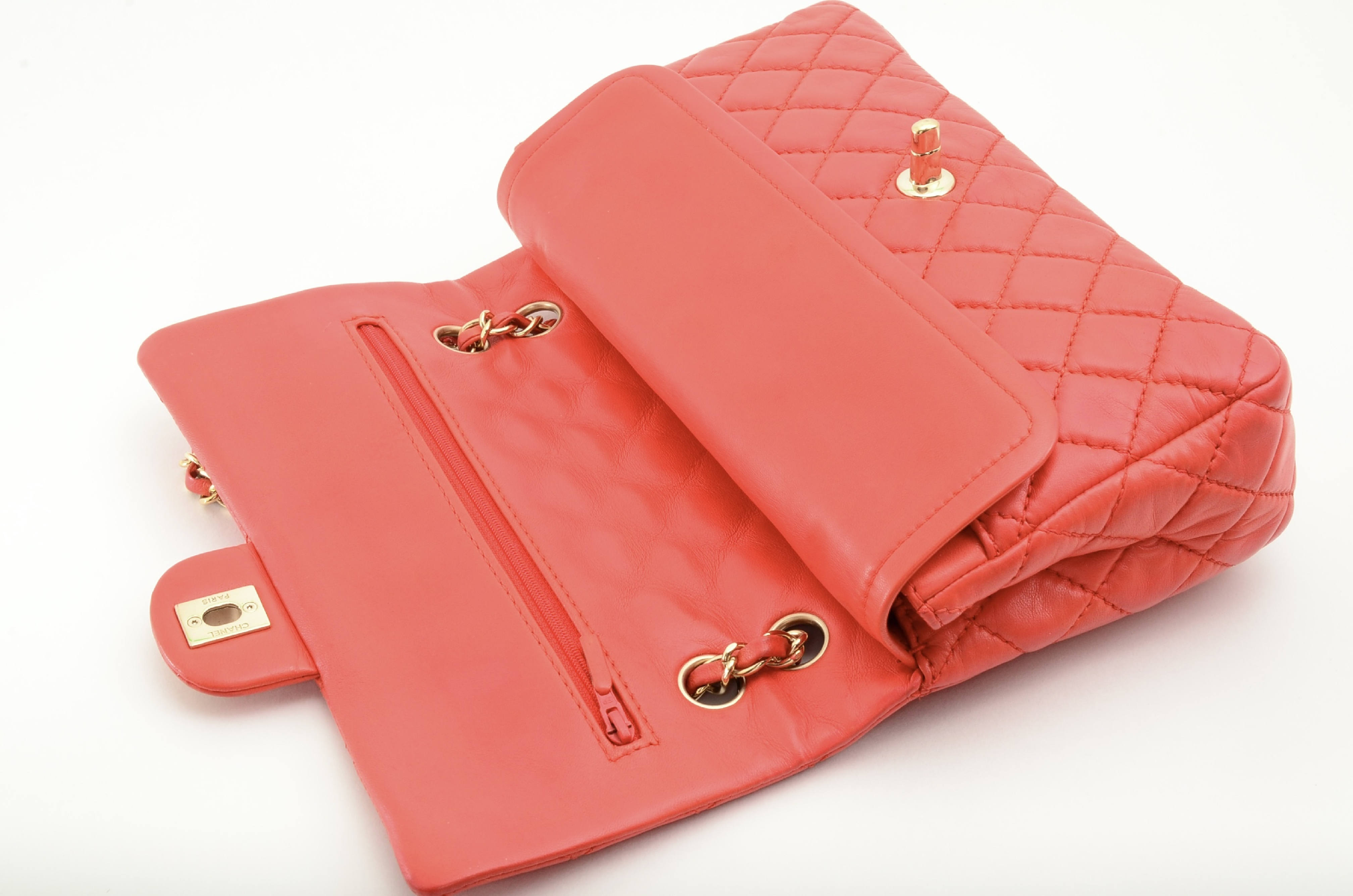 Matelassé Double Flap Chain Shoulder Bag (Red) — view 5
