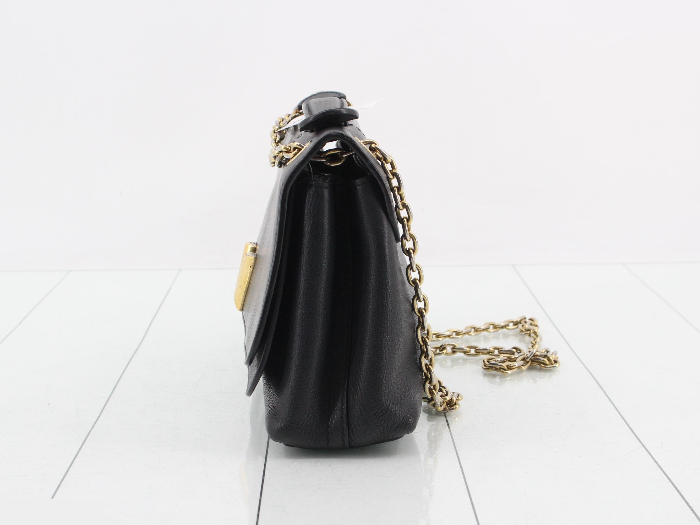 Very Chain Bag 2-Way Handbag — view 3