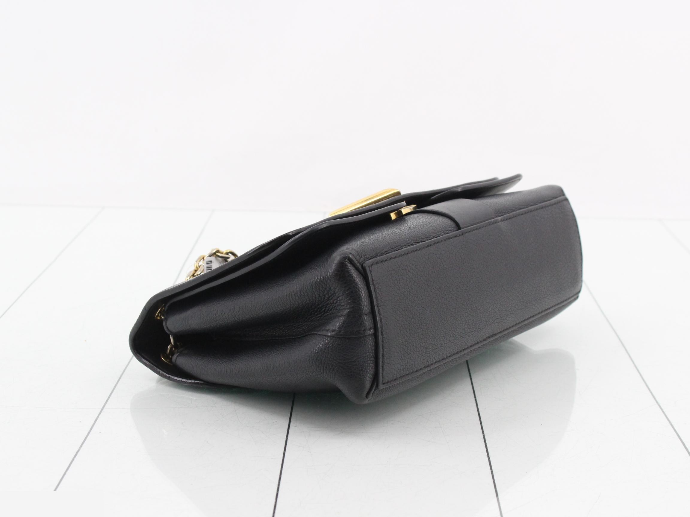 Very Chain Bag 2-Way Handbag — view 5