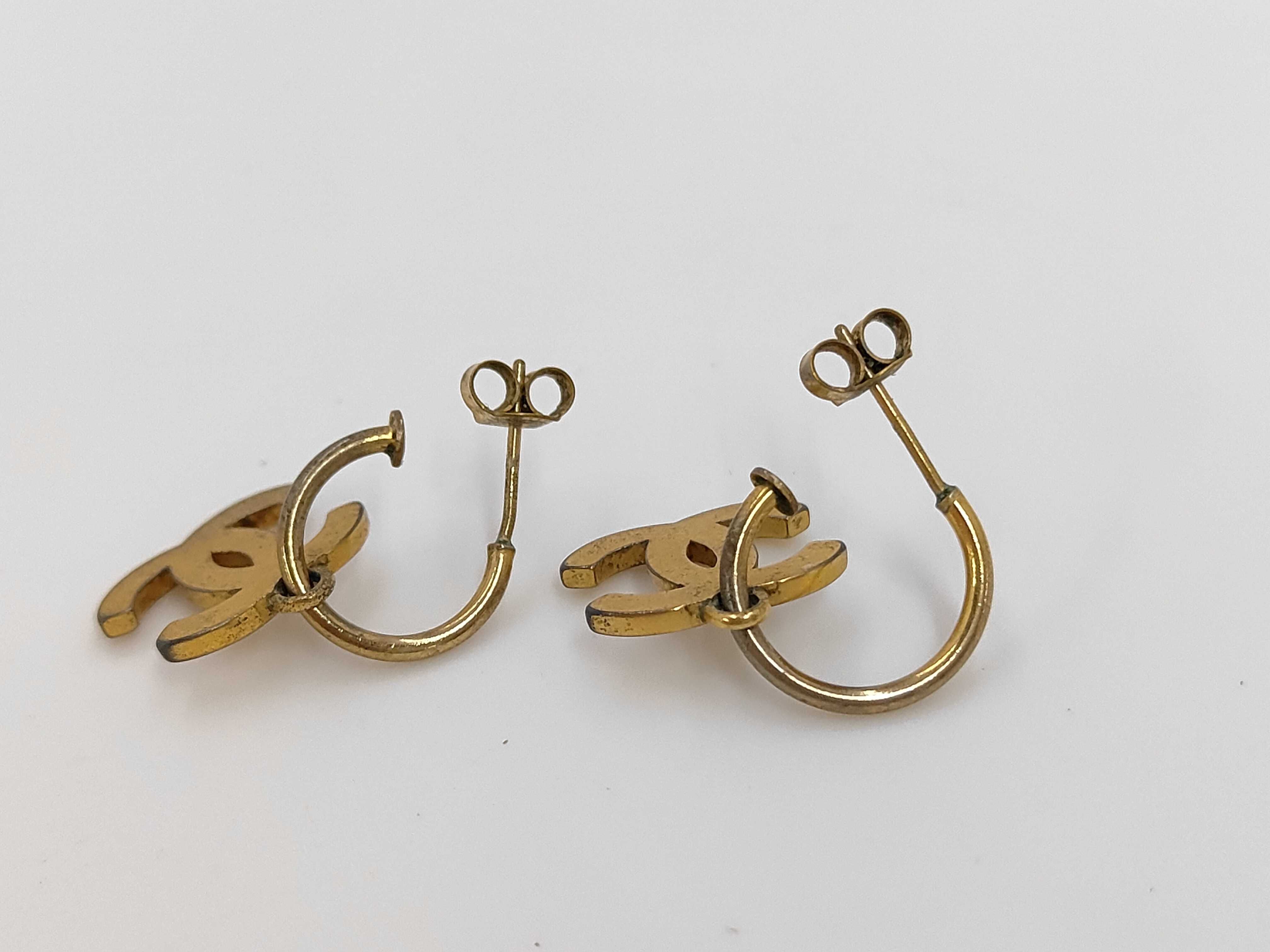 earrings — view 3