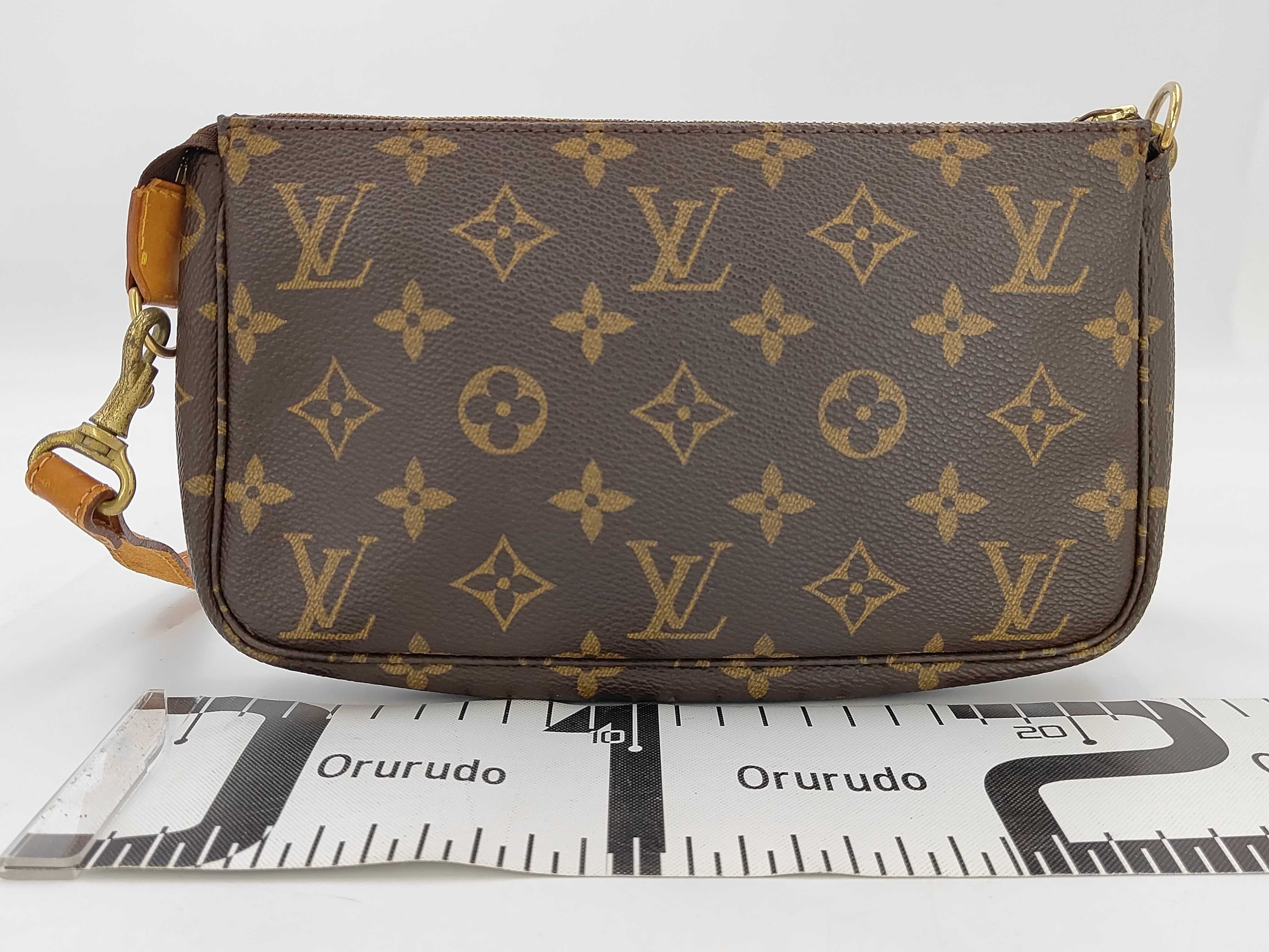 Monogram Louis Vuitton Monogram Pochette Accessoires Pouch — view 2