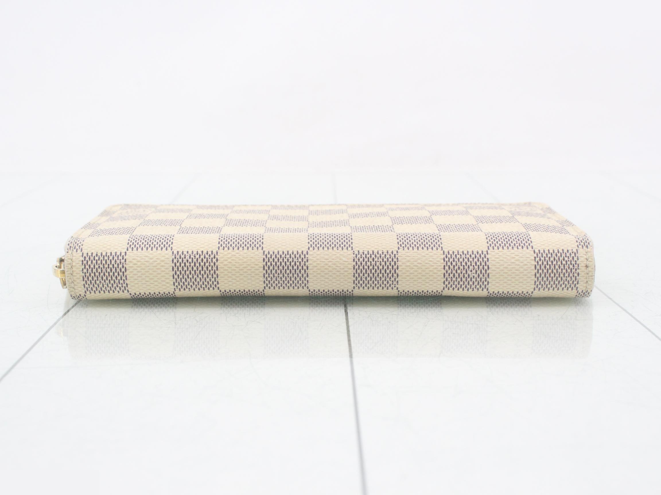 Damier Azur Zippy Wallet — view 3