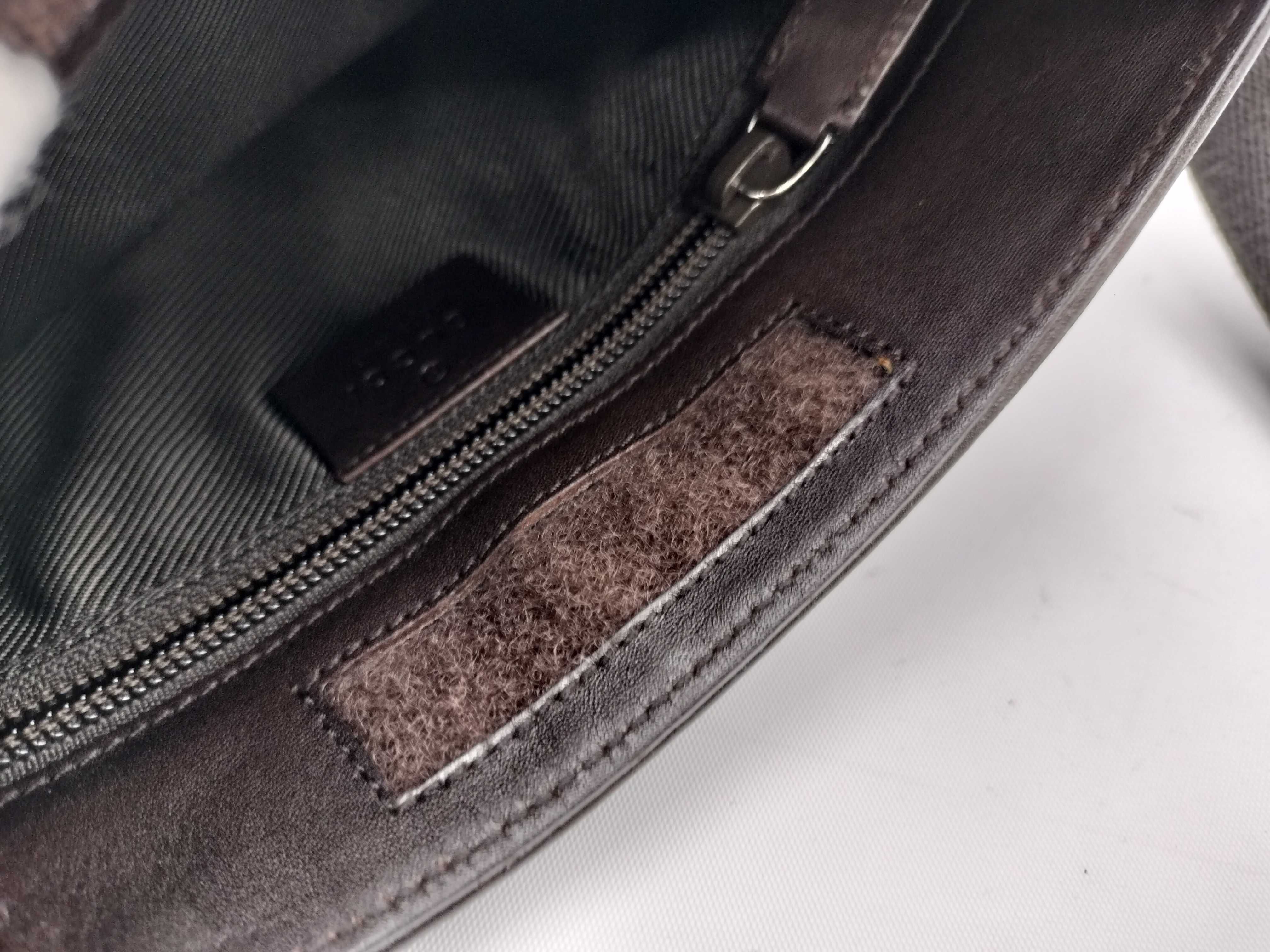 GG Supreme Shoulder Bag 27639 — view 14