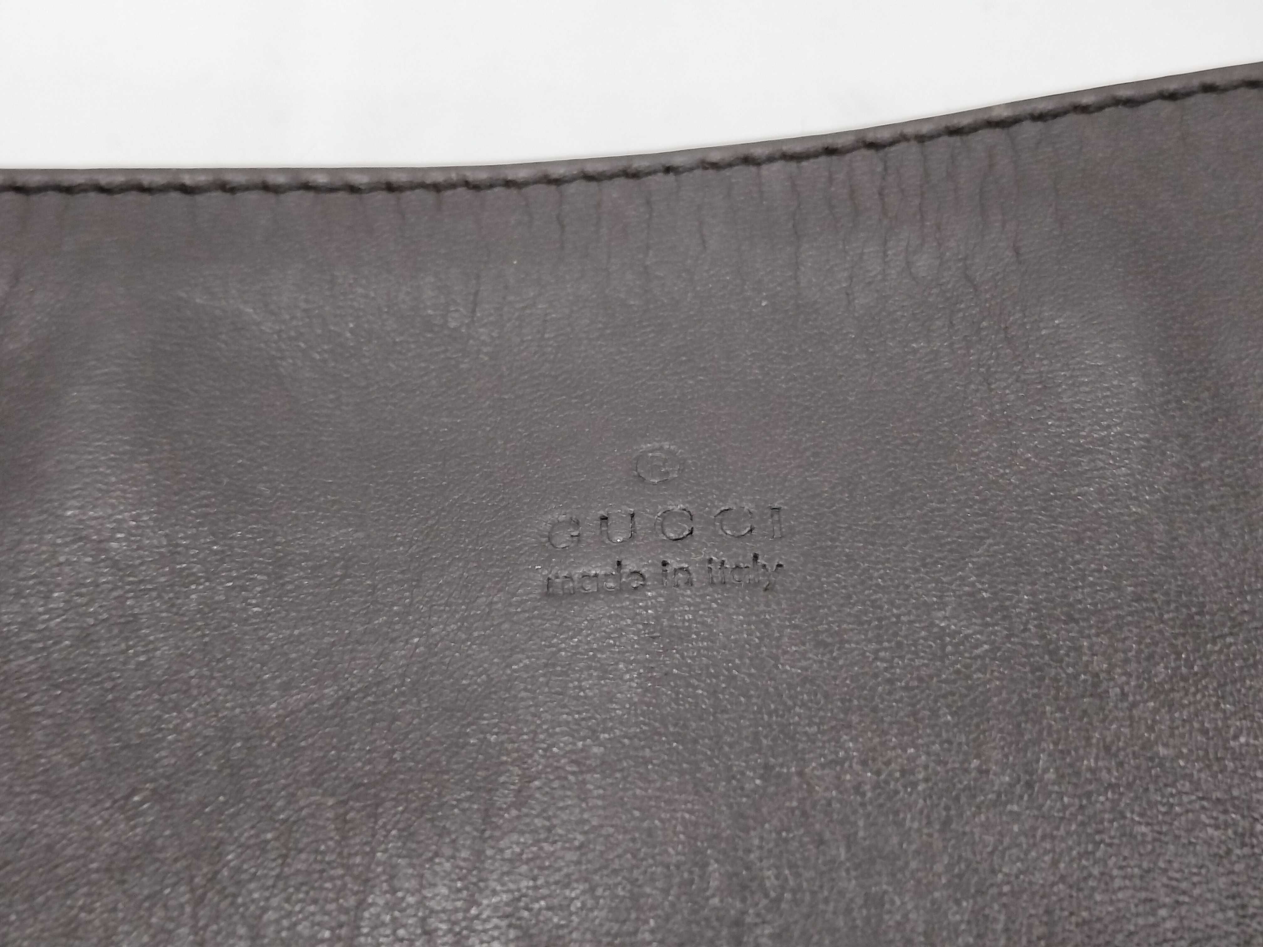 GG Supreme Shoulder Bag 27639 — view 8