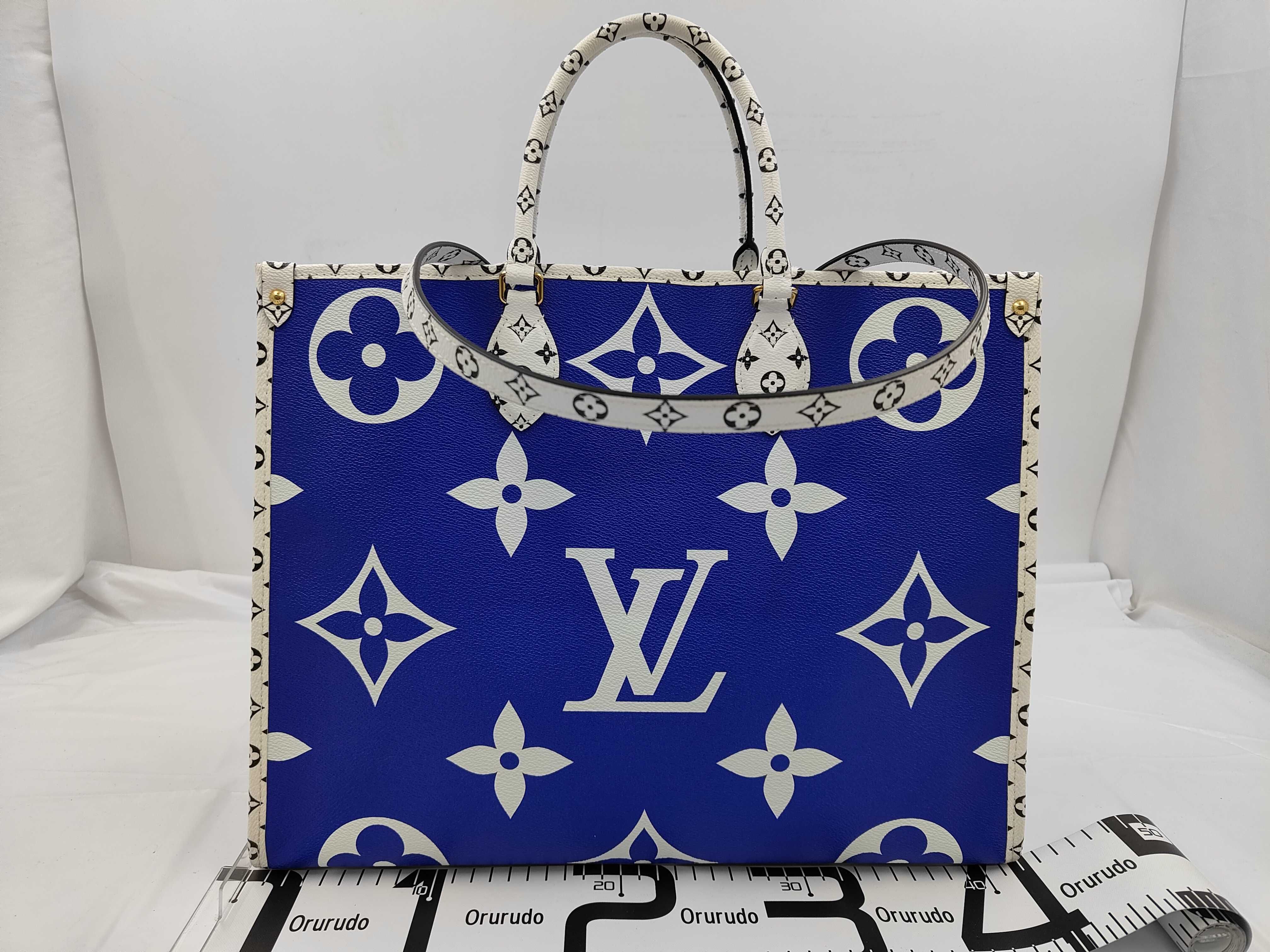 LV Giant Monogram M44683 OnTheGo GM FL2129 Handbag — view 2
