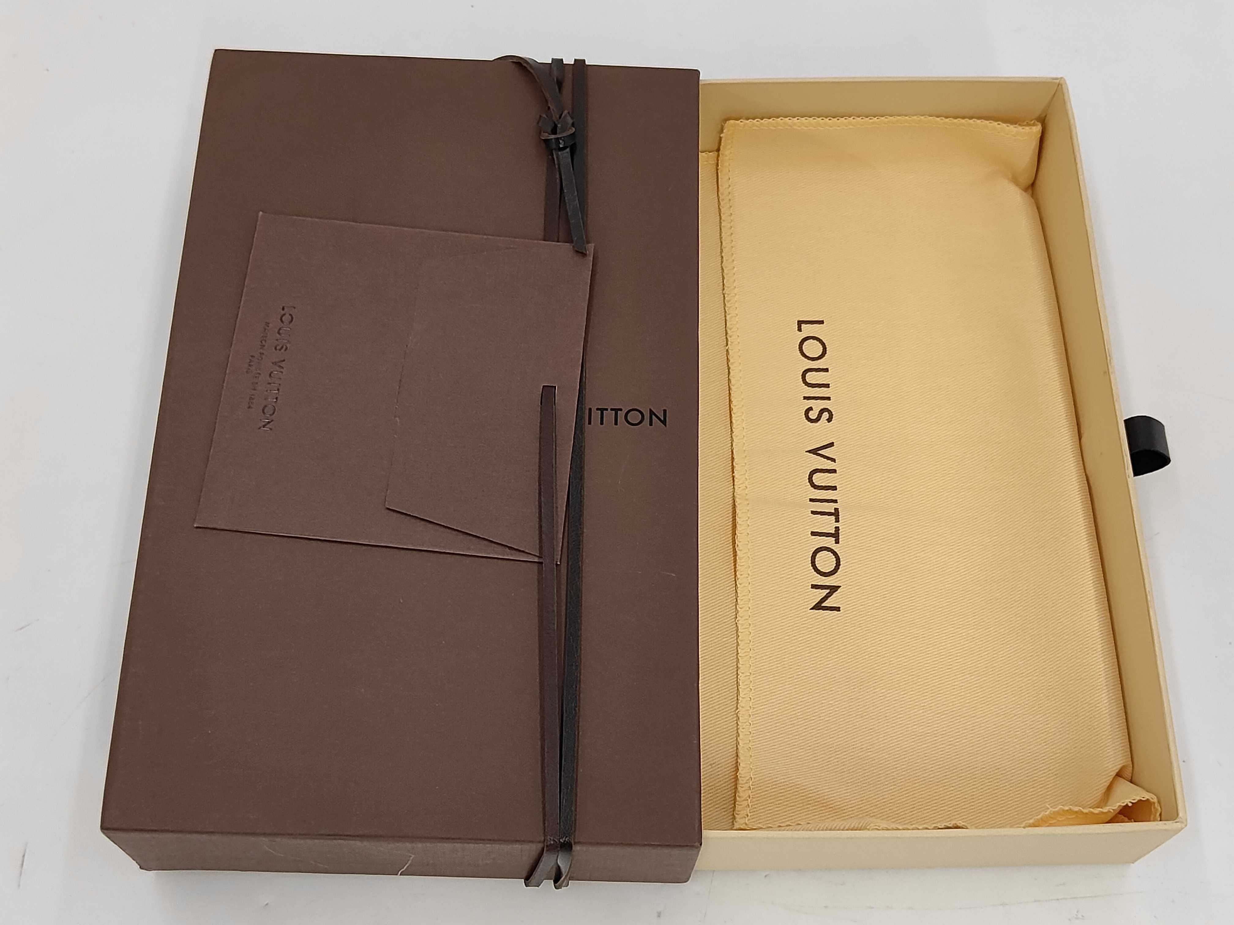 Vernis Louis Vuitton Vernis Zippy Wallet Citrine MI0154 Wallet — view 9