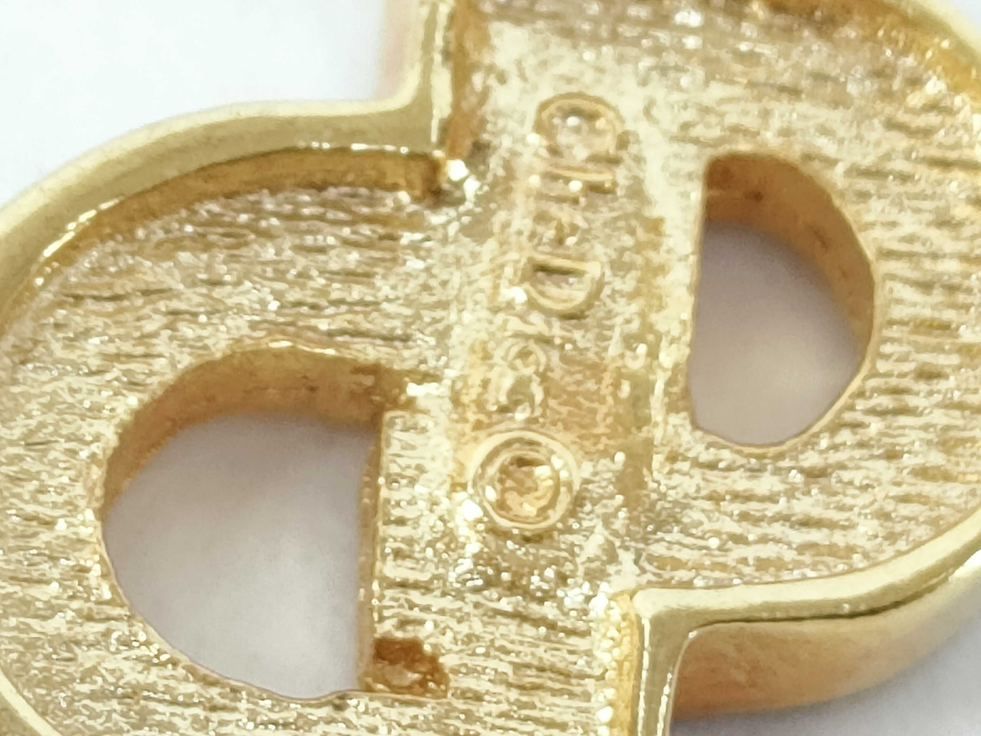 necklace — view 3