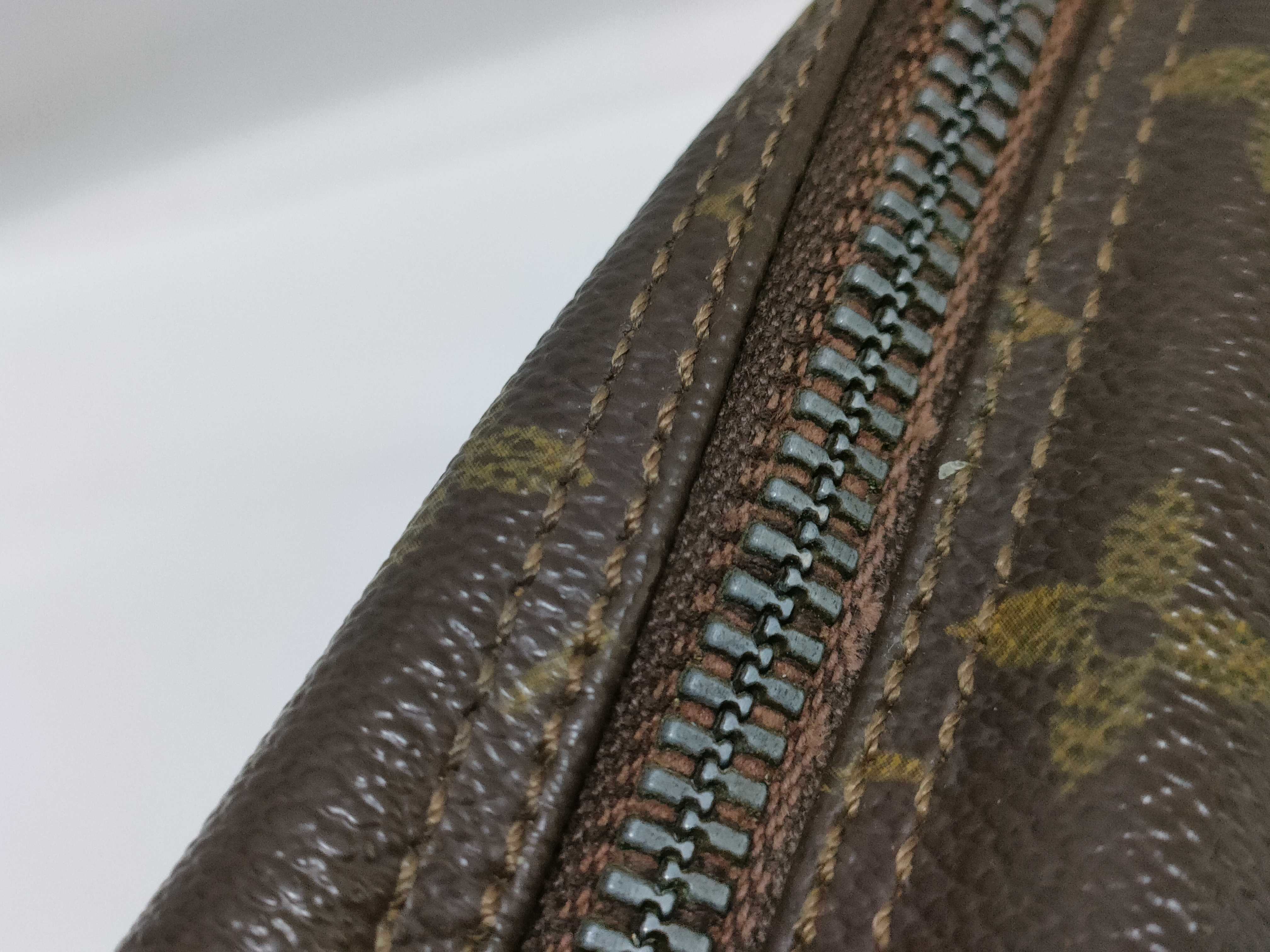 Monogram Troussard Toilette 28 M47522 Pouch — view 5