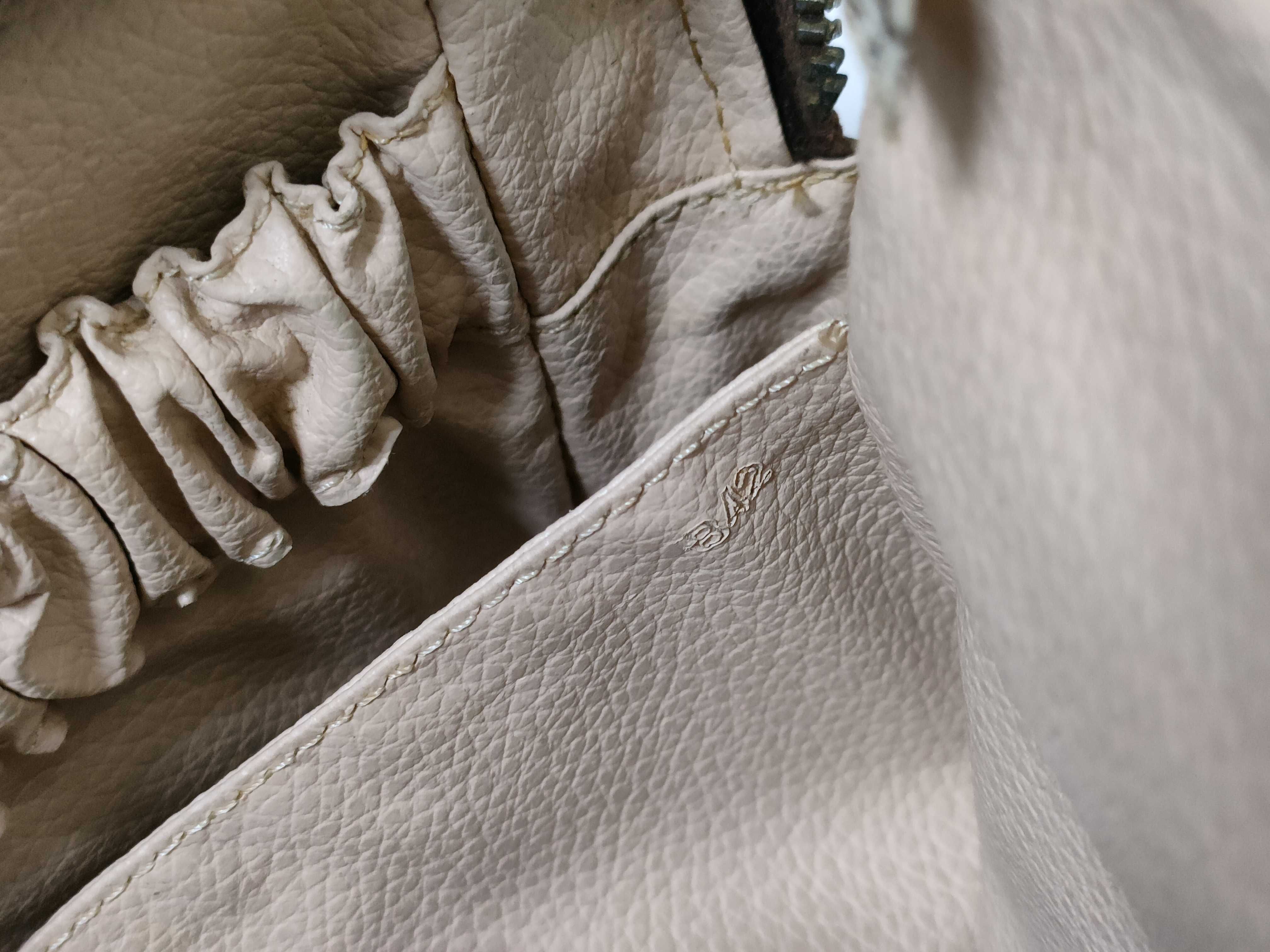 Monogram Troussard Toilette 28 M47522 Pouch — view 10