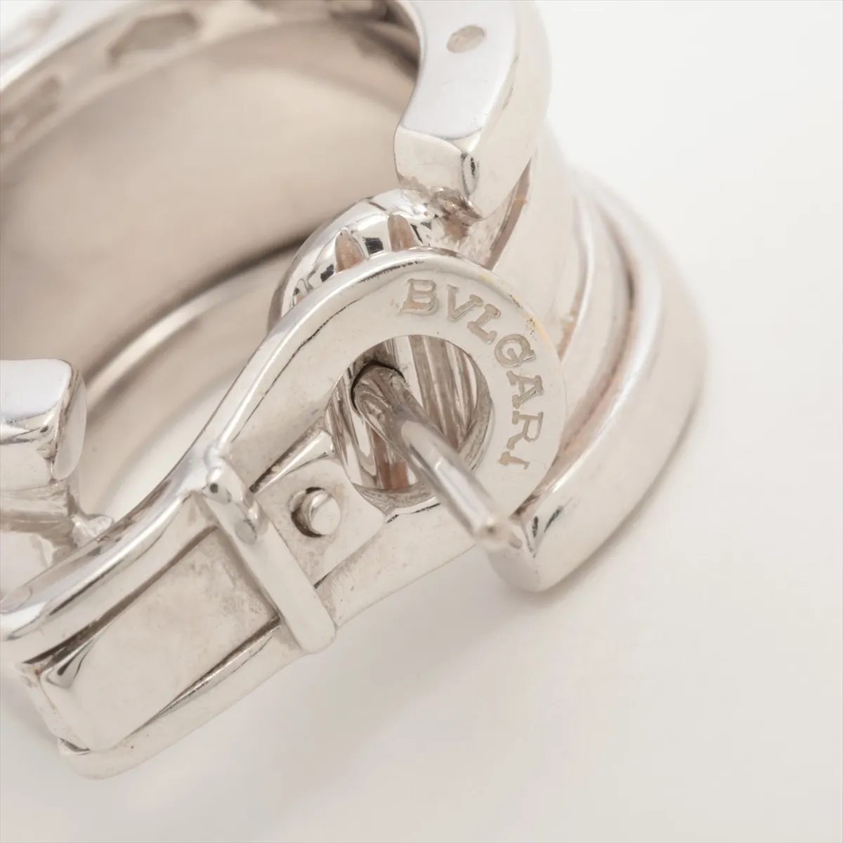 B.zero1 earrings, 750 (WG), 15.3g. One clasp is slightly loose. Post is bent. — view 5