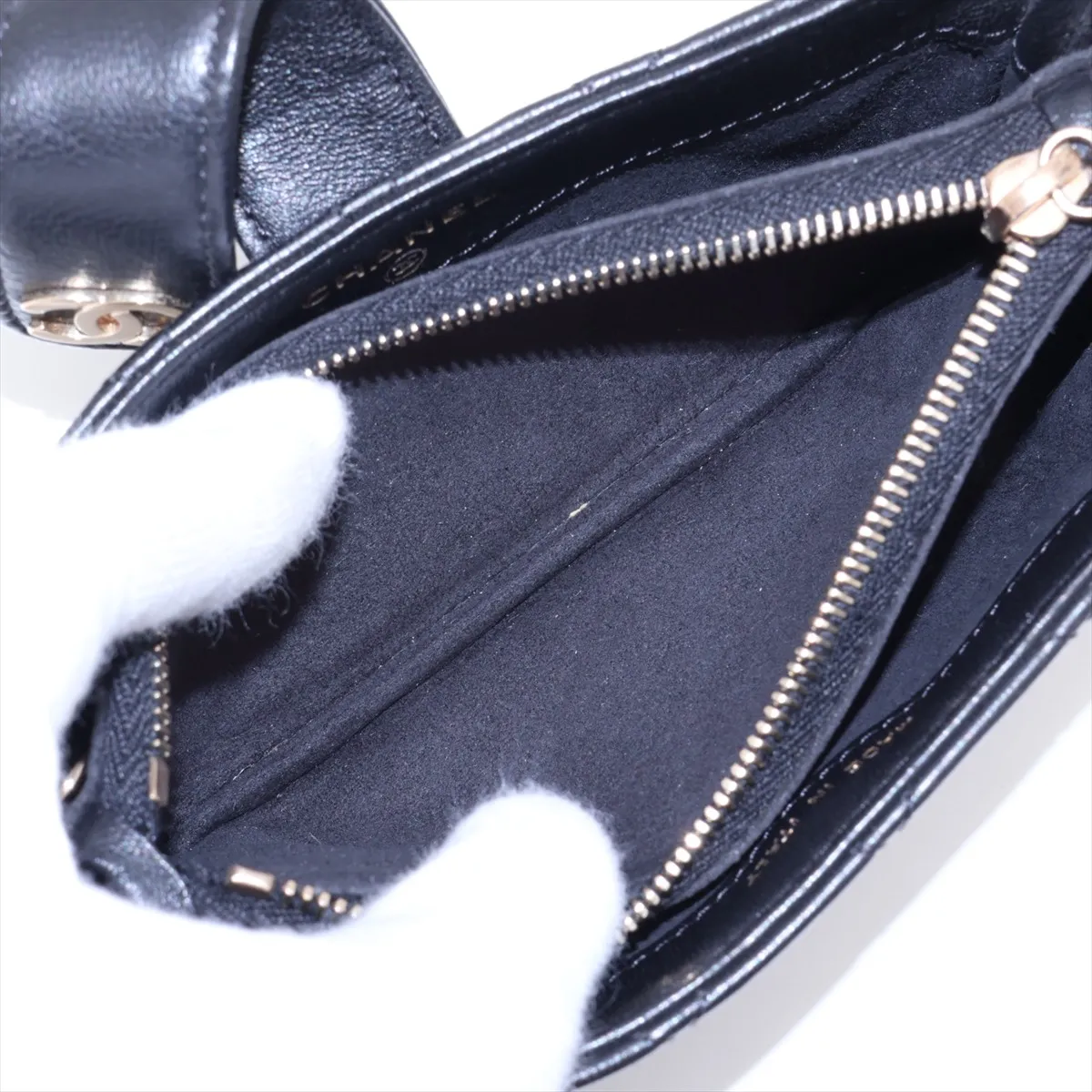 Matelassé Lambskin Chain Shoulder Bag, Black with Gold Hardware, 19067375, Serial Number 19 — view 7