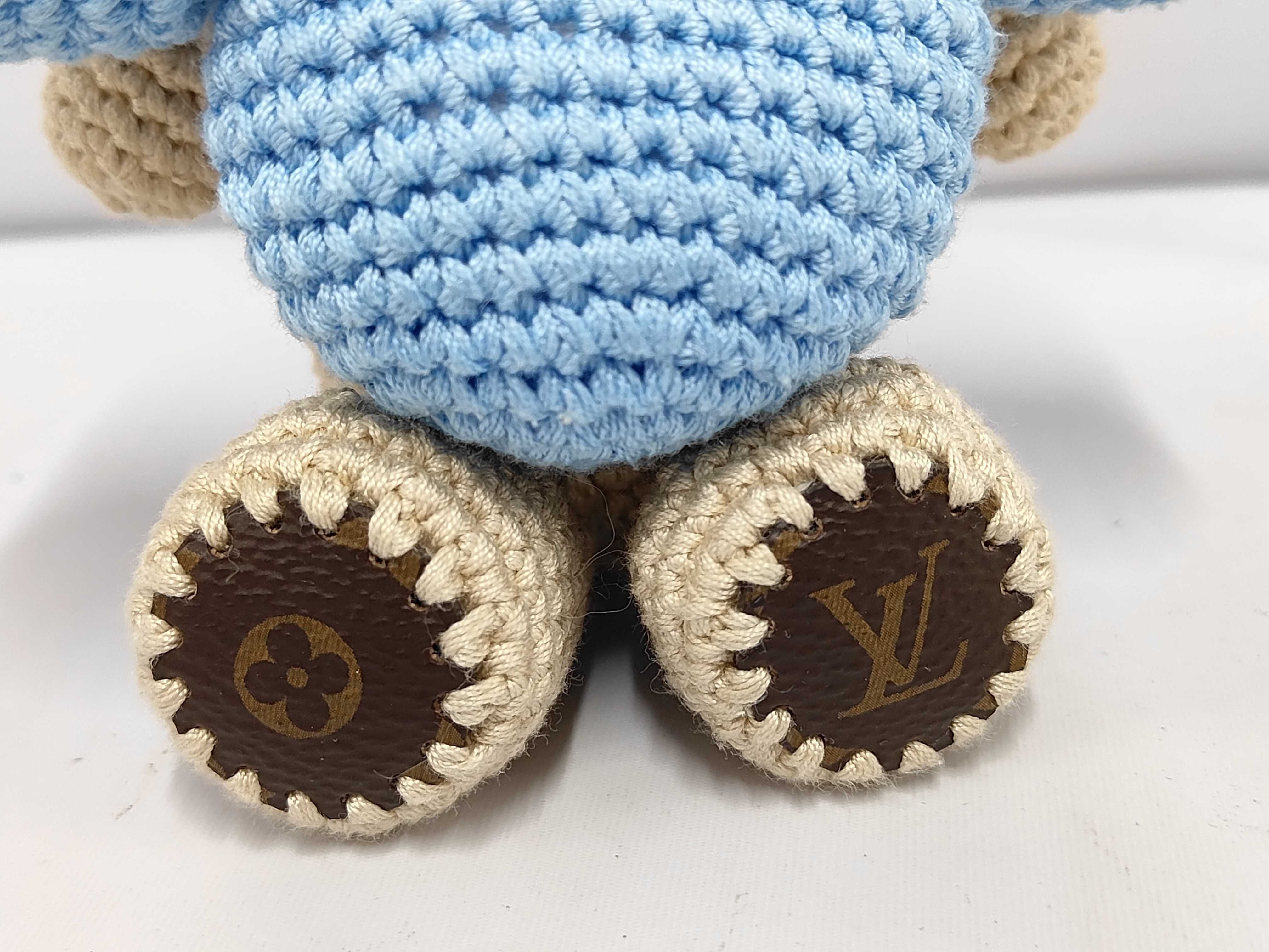 Bag Charm - Vivienne Crochet Blue M02582 Charm — view 4