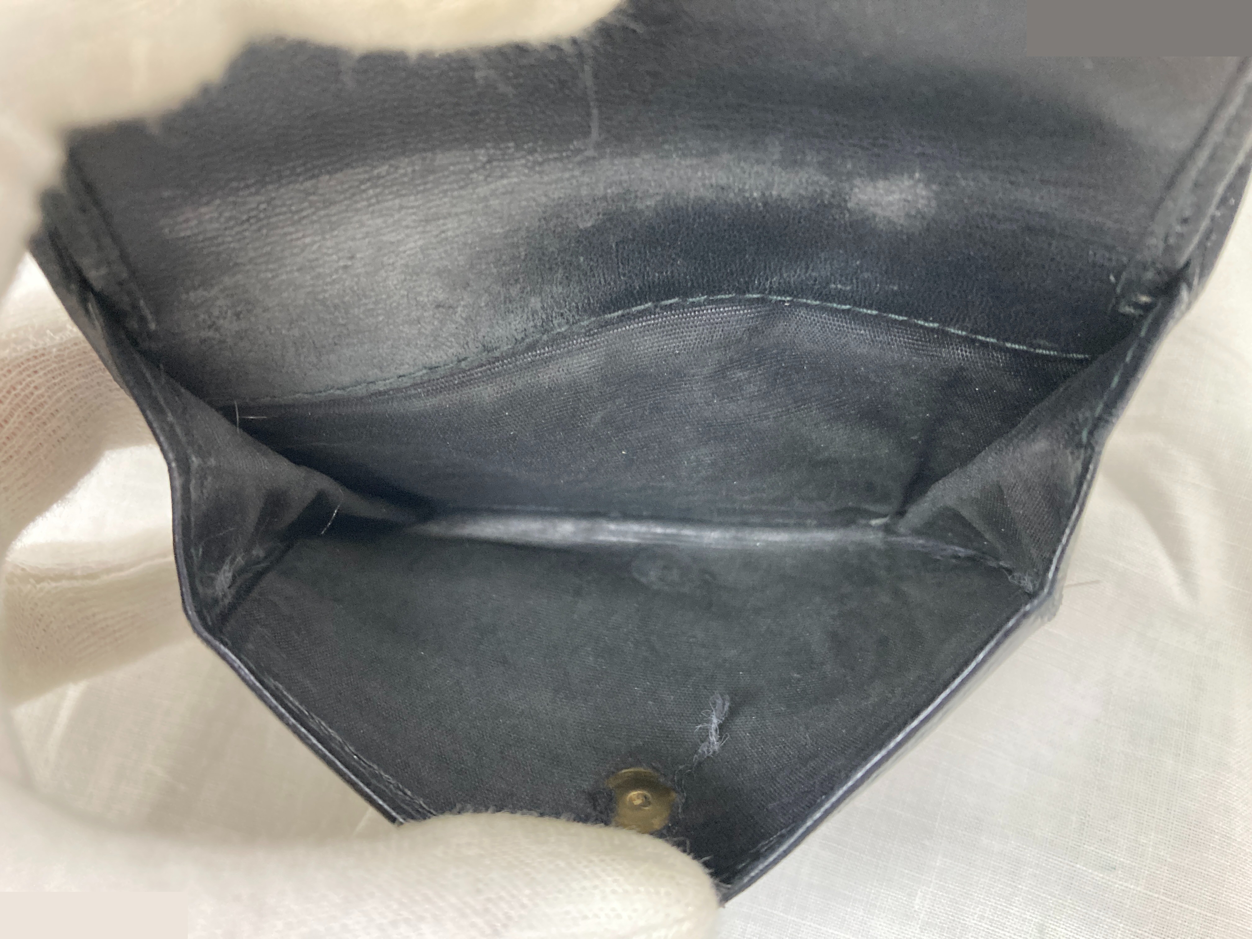 Other lines: Bags and Wallets — view 4