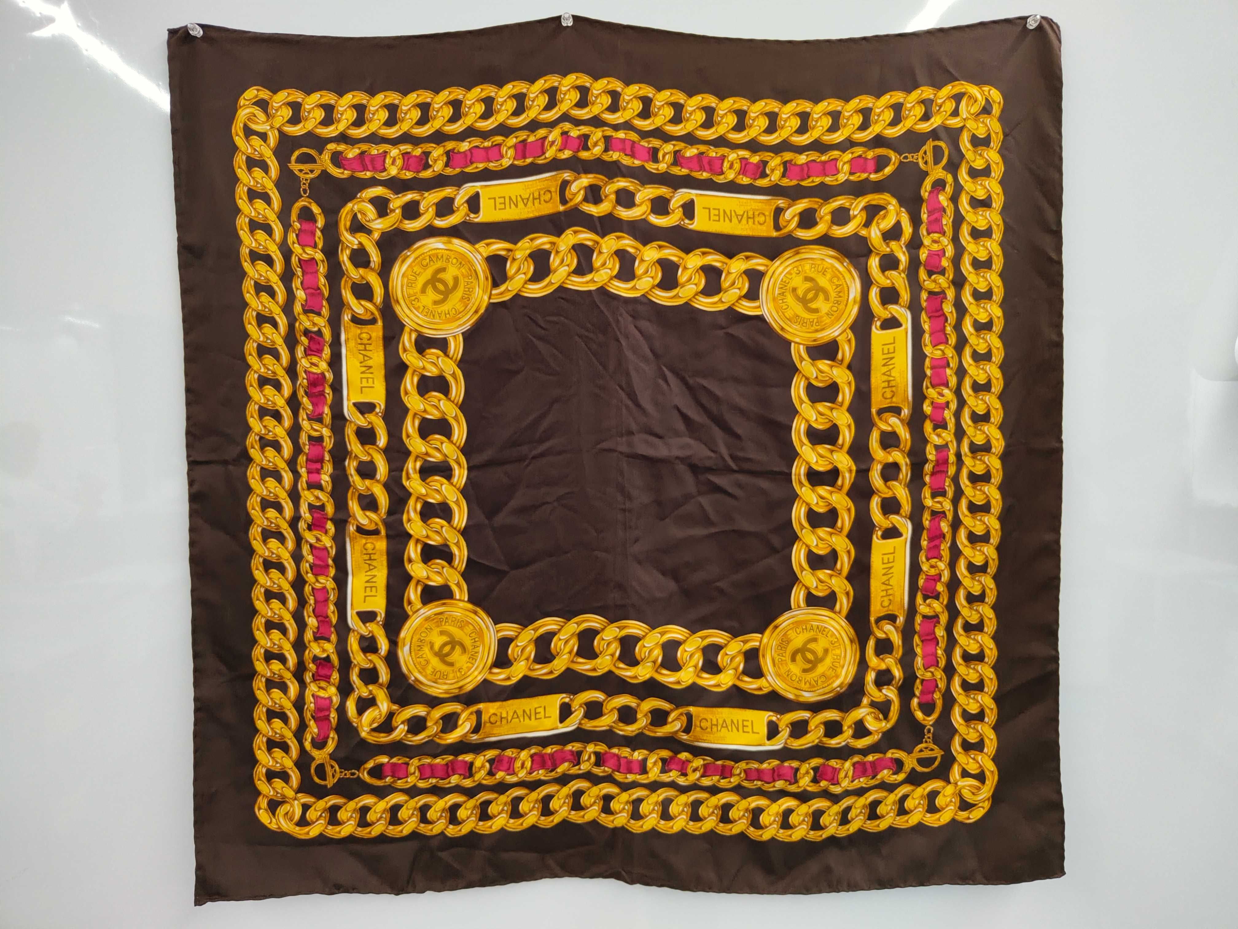 scarf with gold chain, other accessories