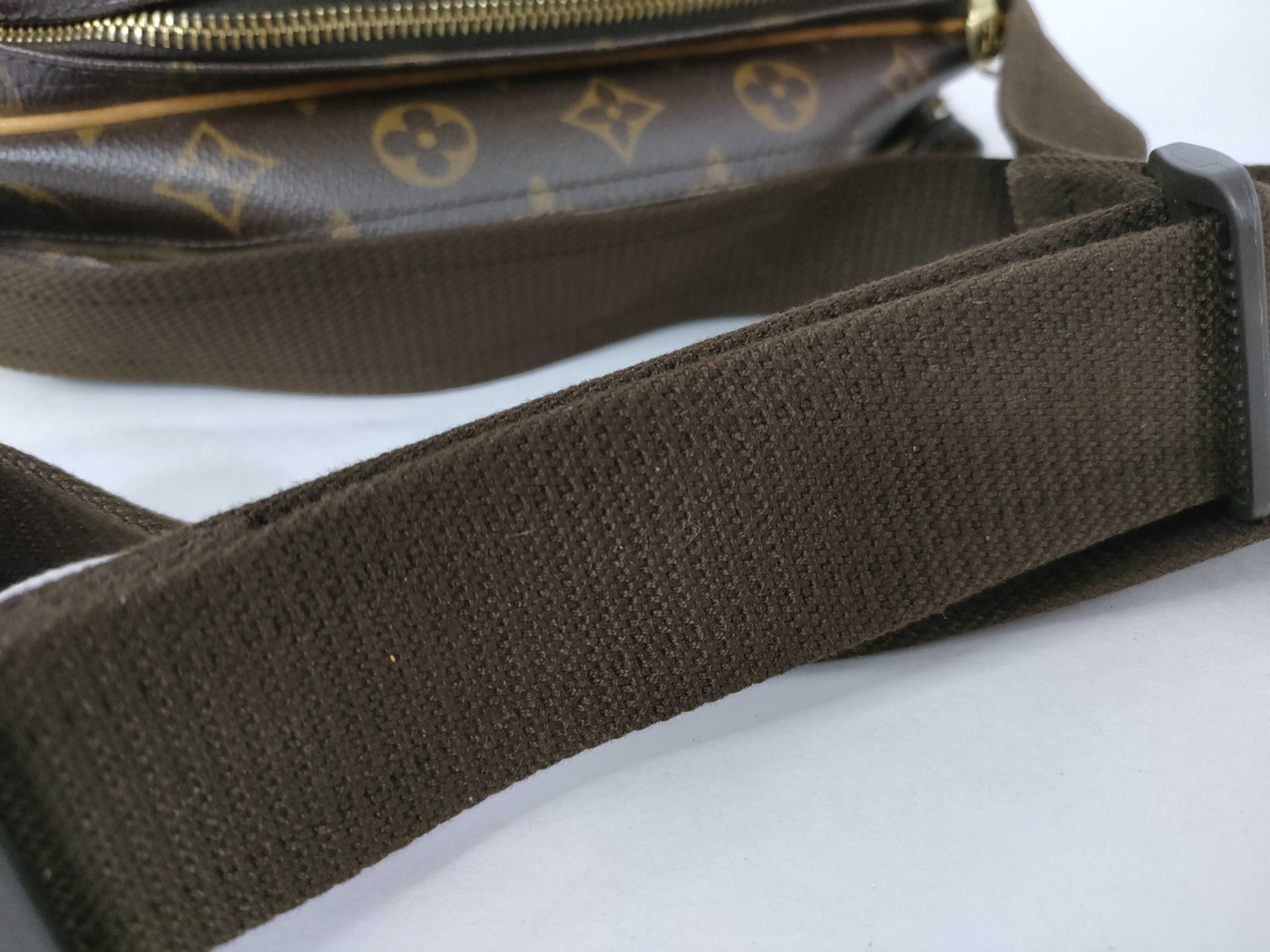 Monogram LV Reporter Shoulder Bag — view 4