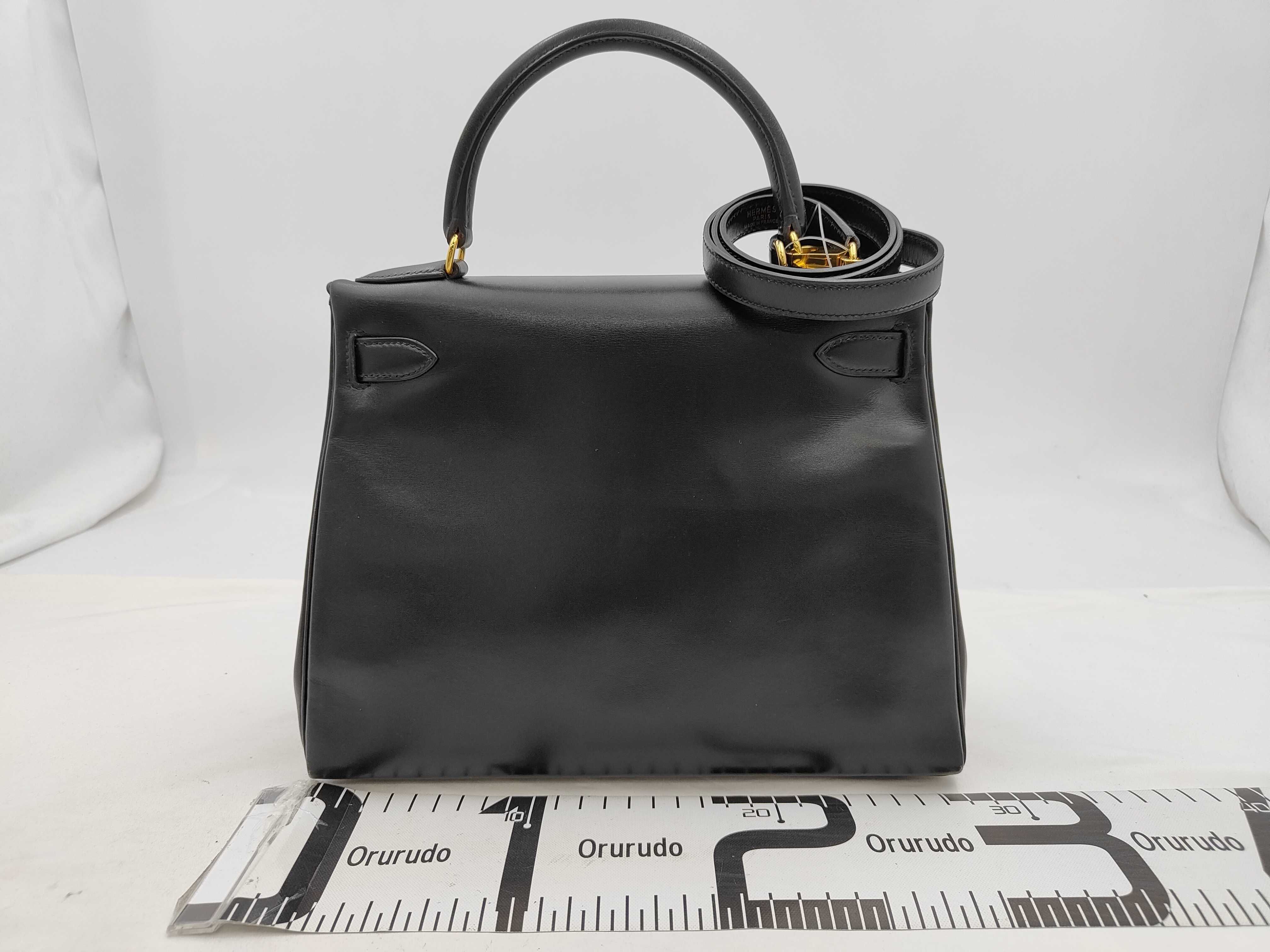 Kelly 28 Box Calf Leather, Black, Gold Hardware, Z Stamp, Handbag — view 2