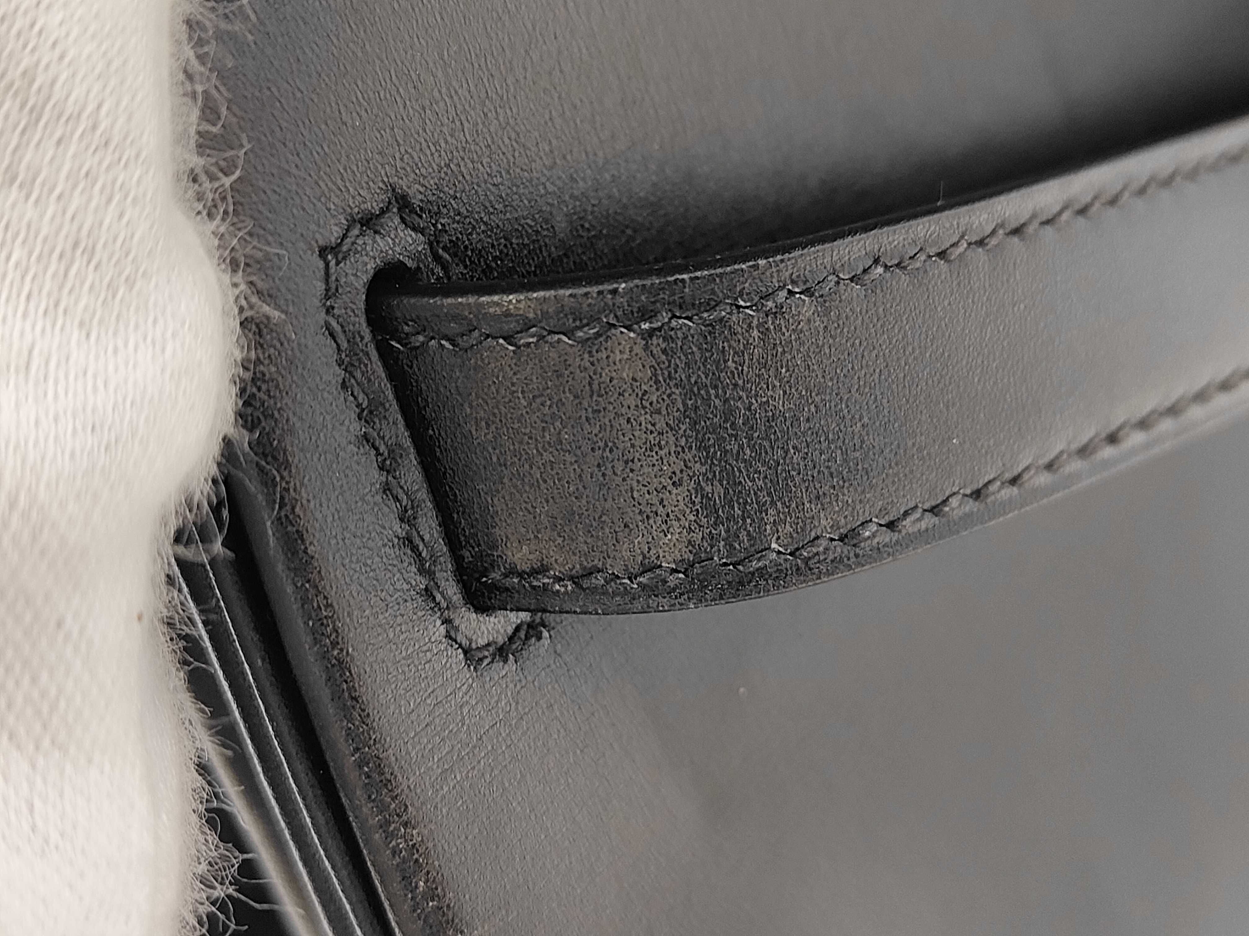 Kelly 28 Box Calf Leather, Black, Gold Hardware, Z Stamp, Handbag — view 15