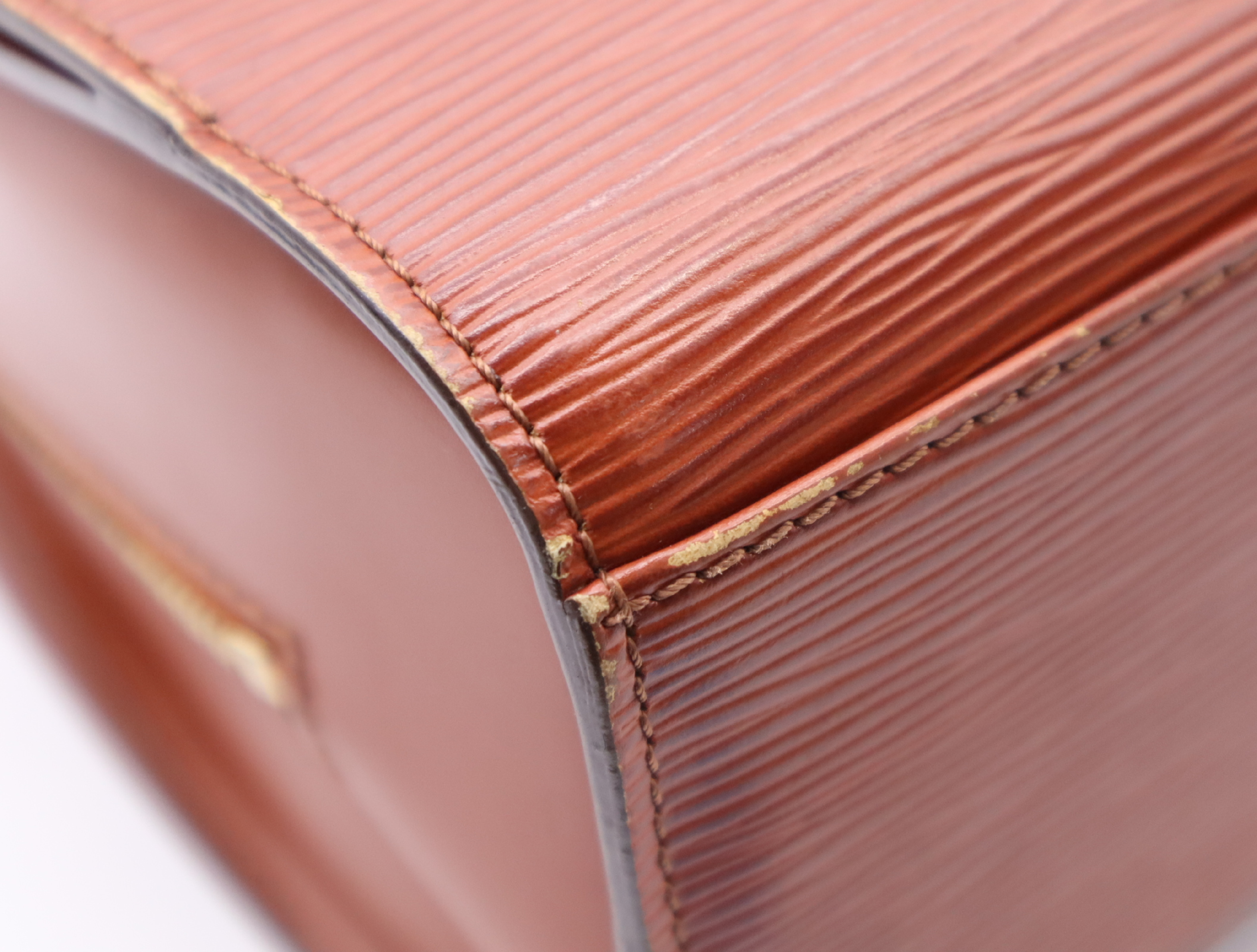 M52053 Epi Pont Neuf Kenya Brown Handbag — view 6
