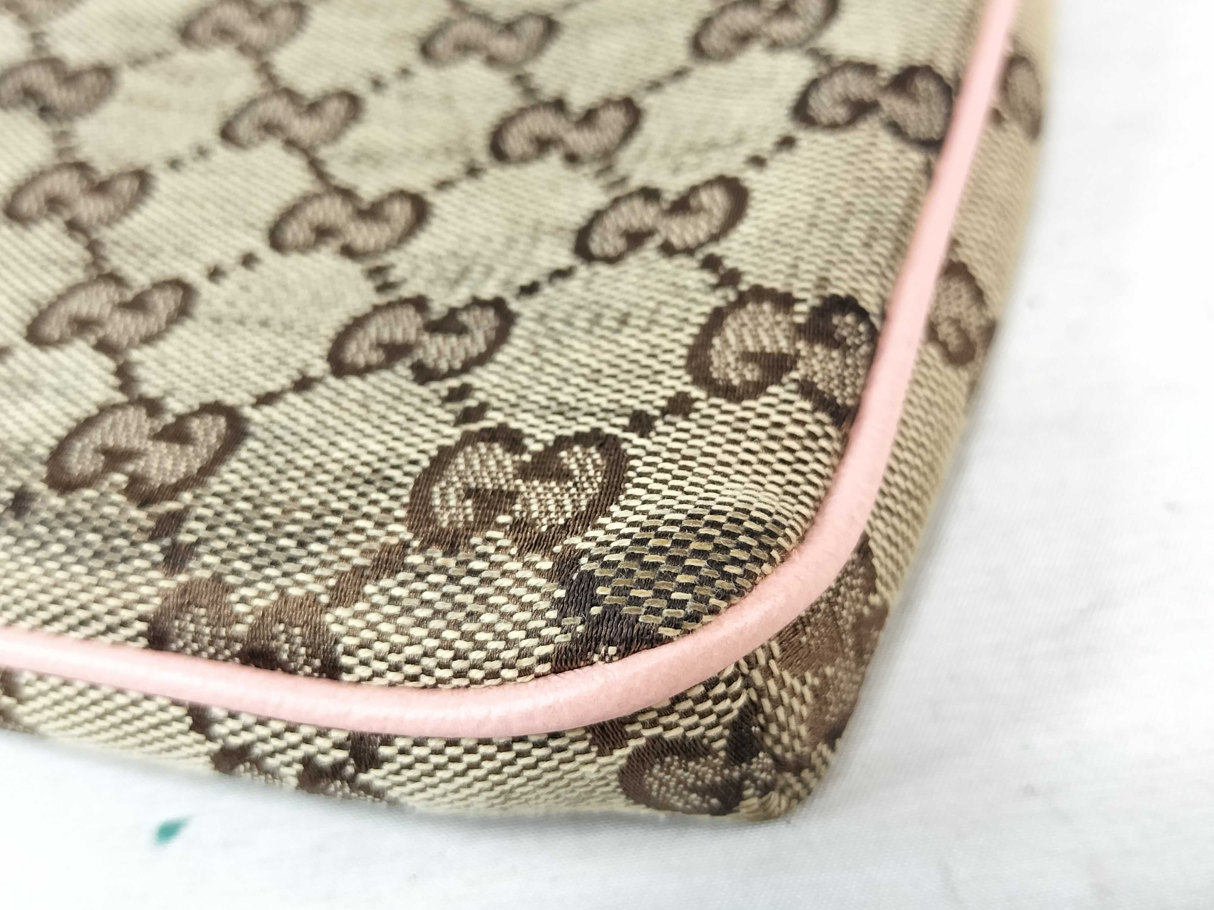 GG Canvas Shoulder Bag — view 12