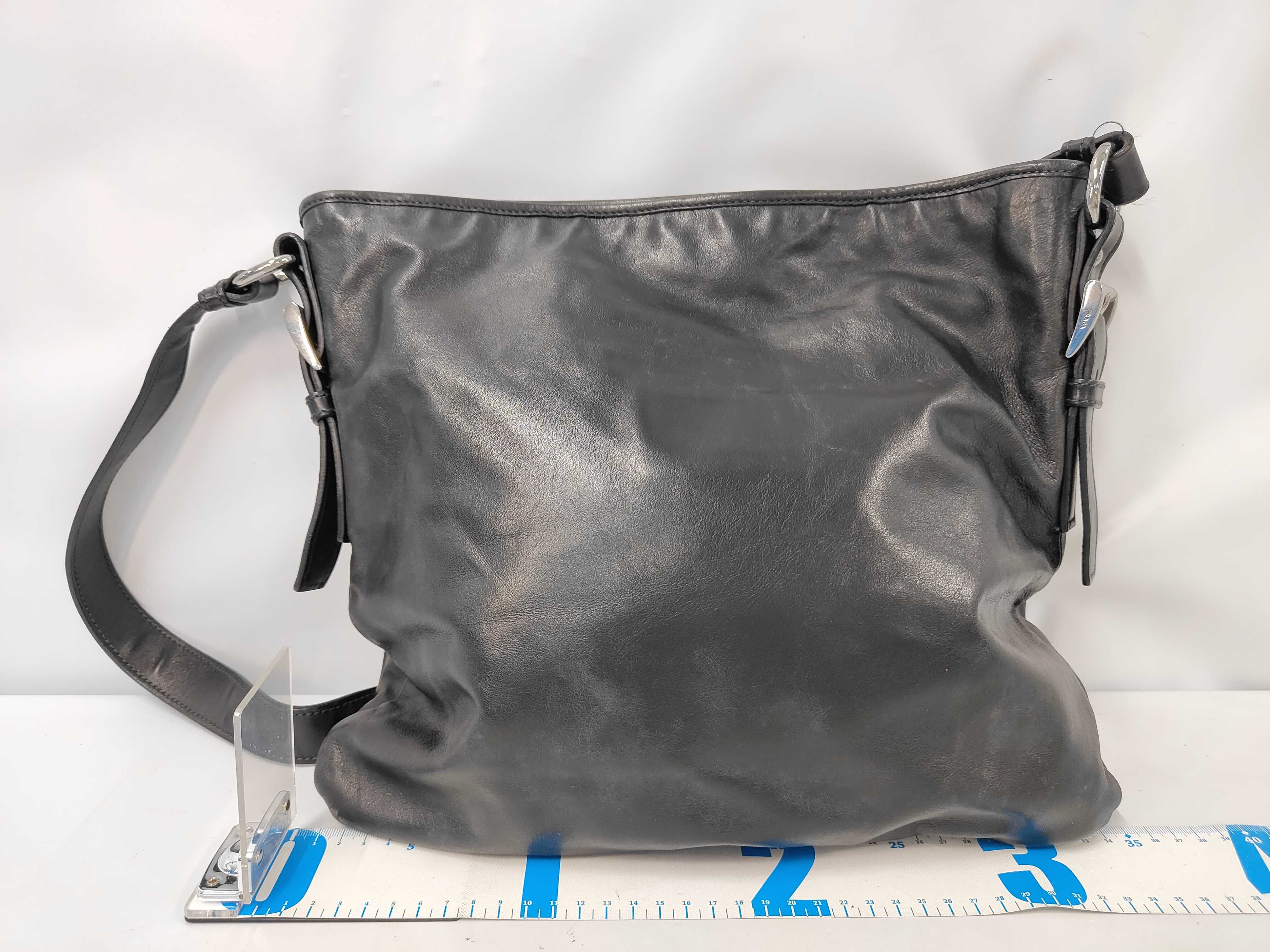 Shoulder Bag / Leather / Black — view 2