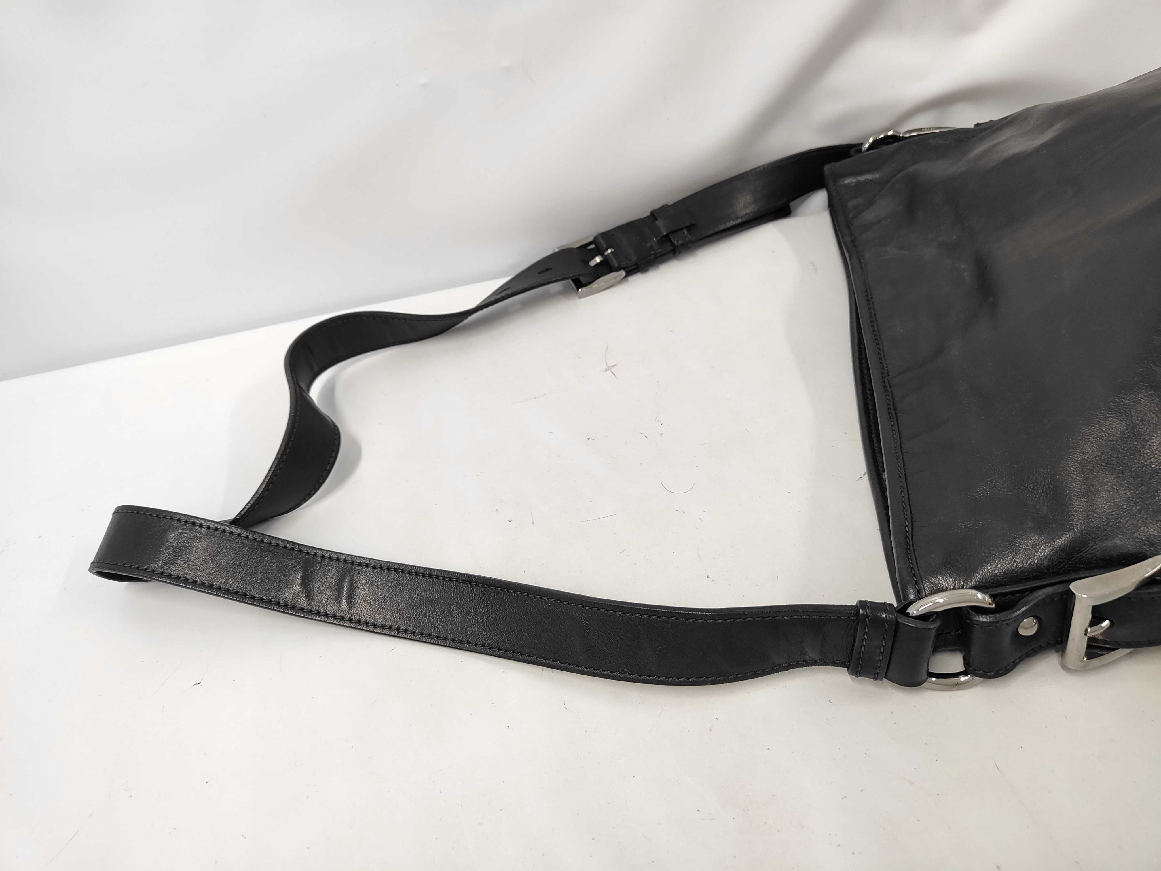 Shoulder Bag / Leather / Black — view 5
