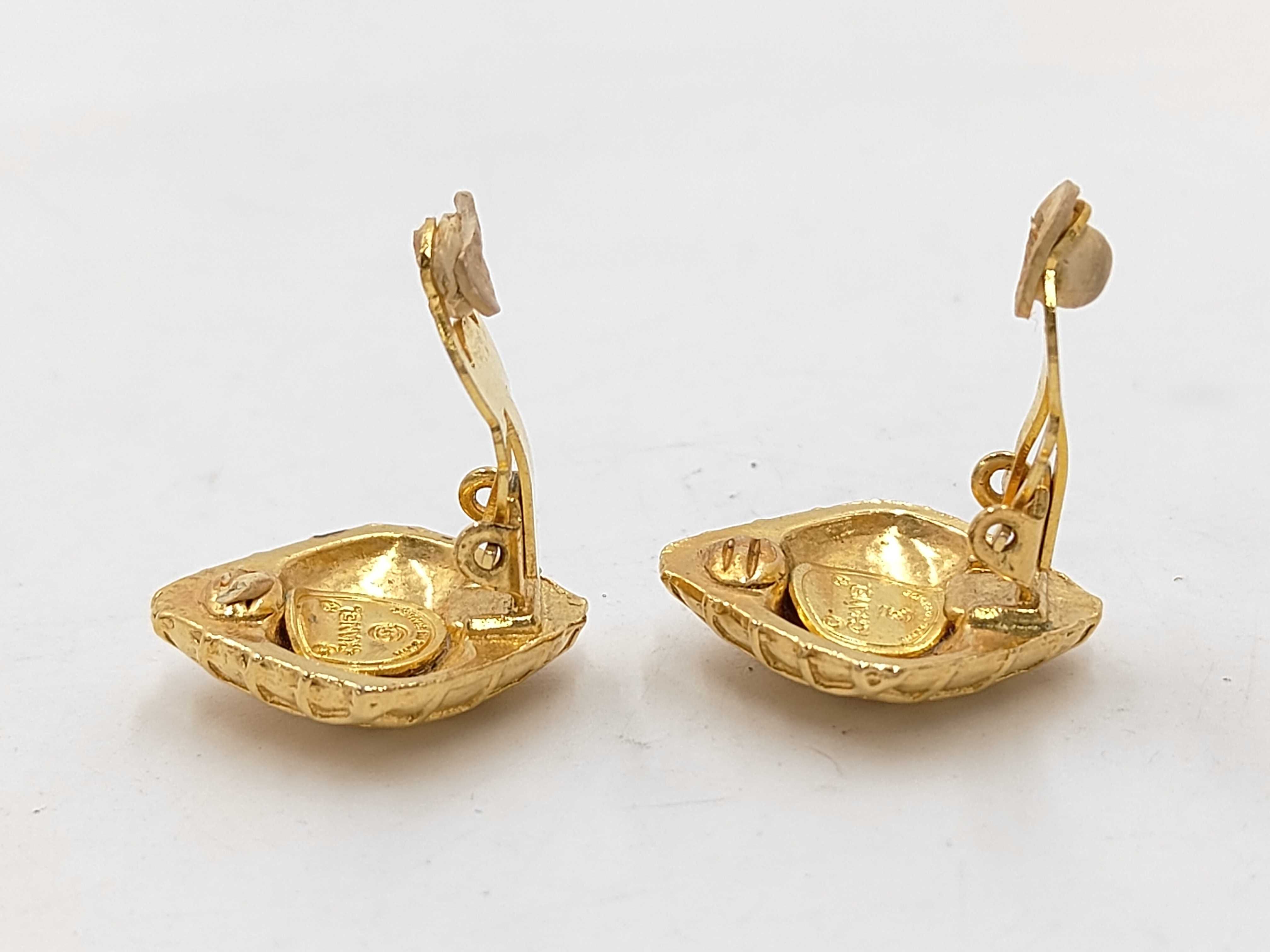 Earrings — view 3